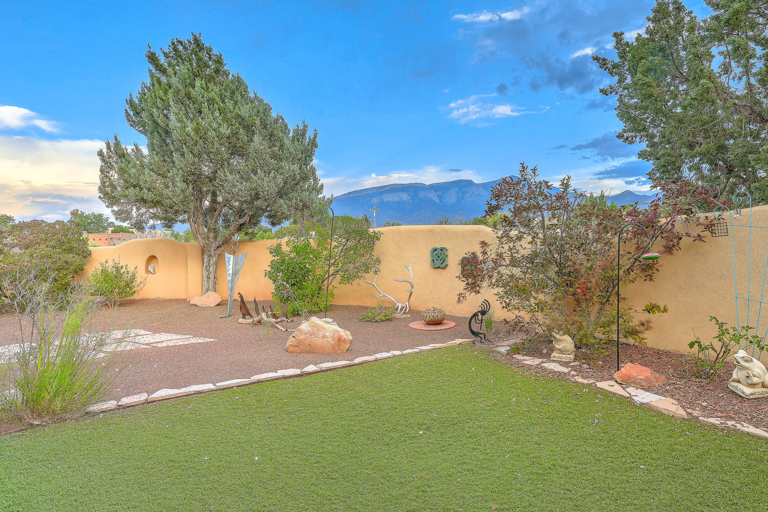 115 Placitas Trails Road