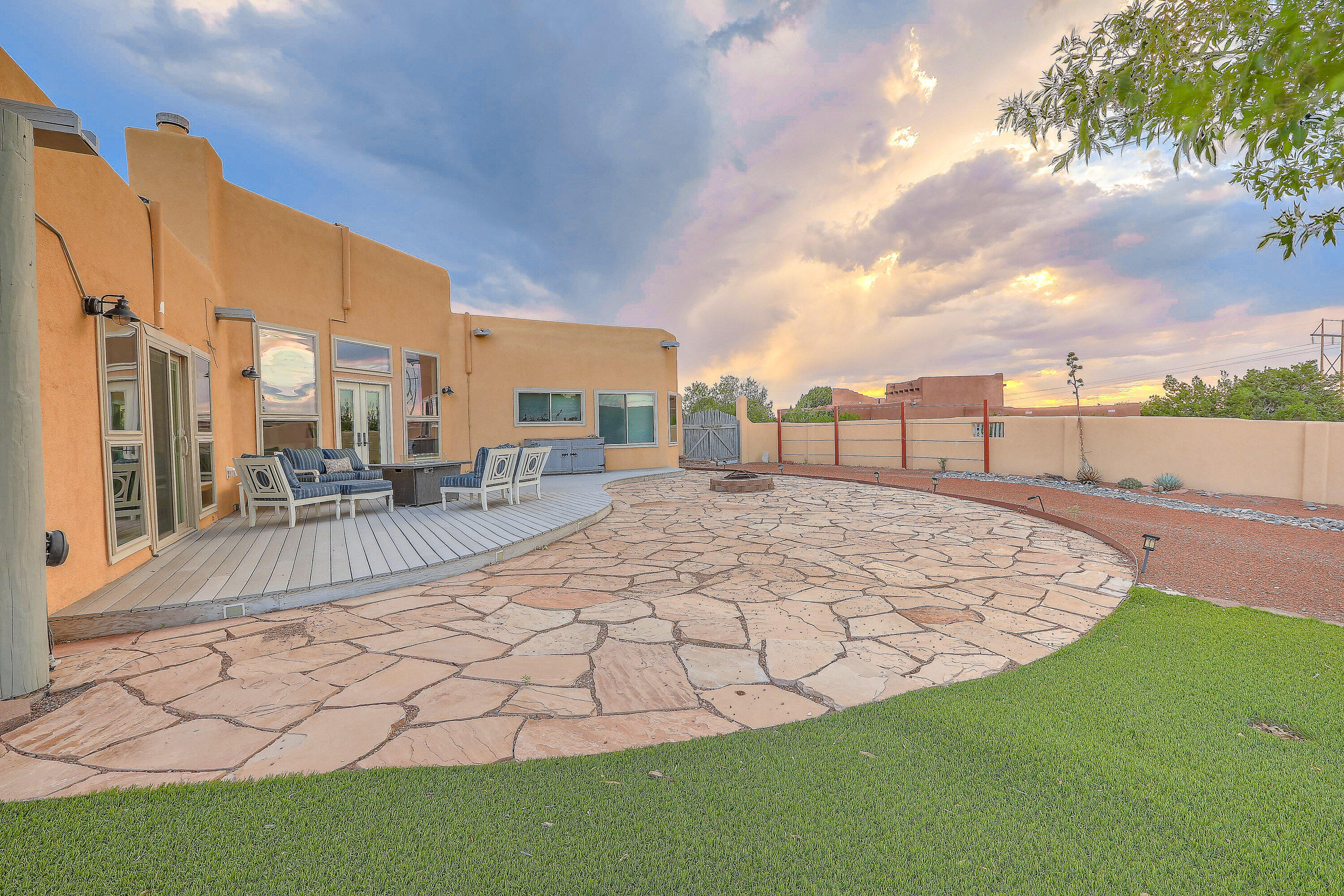 115 Placitas Trails Road