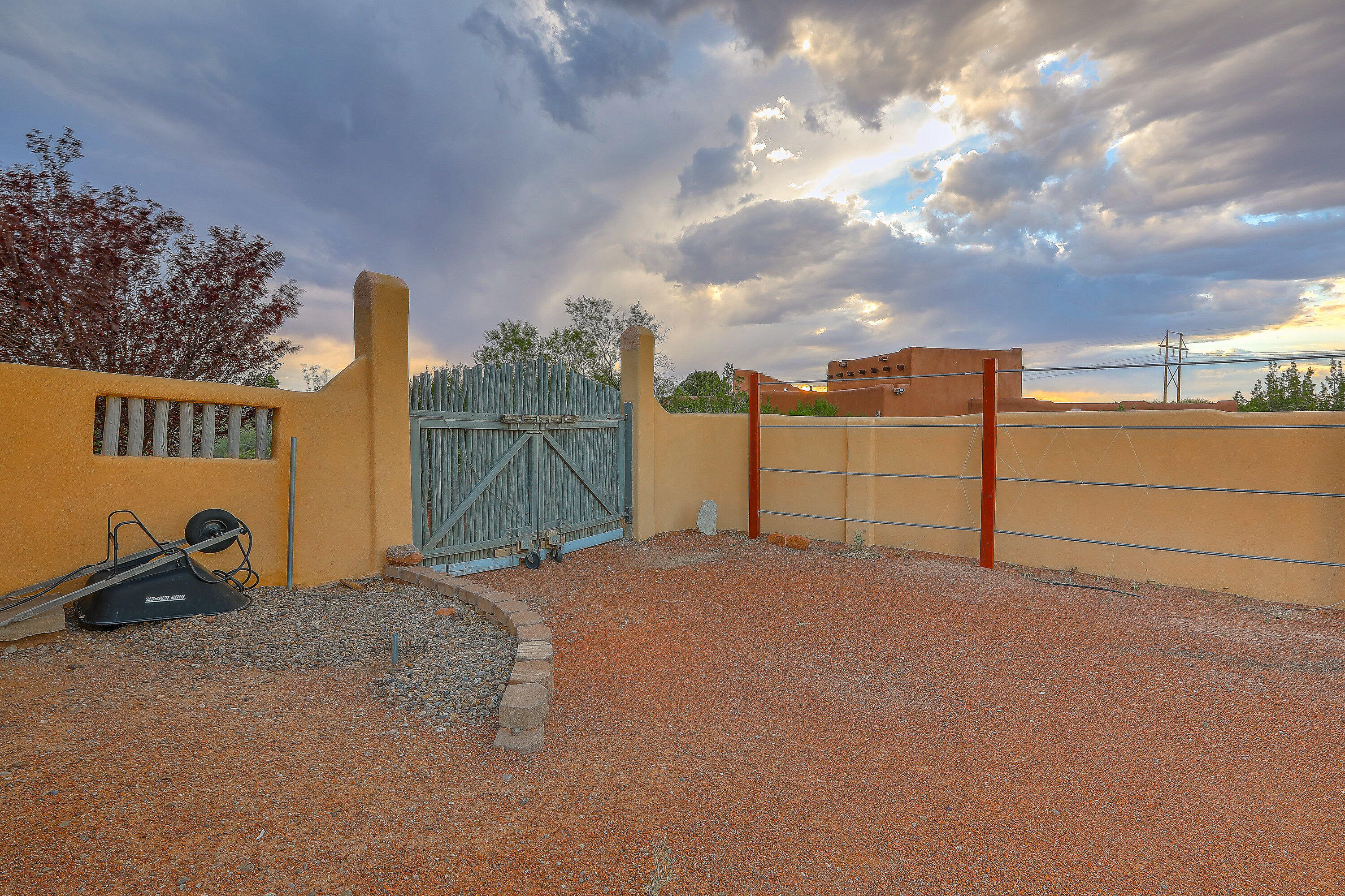 115 Placitas Trails Road