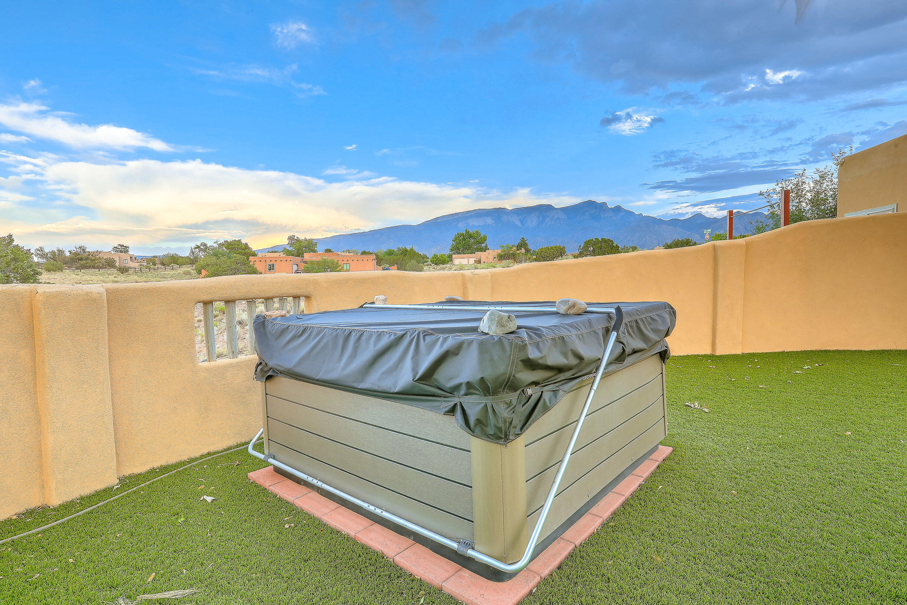 115 Placitas Trails Road