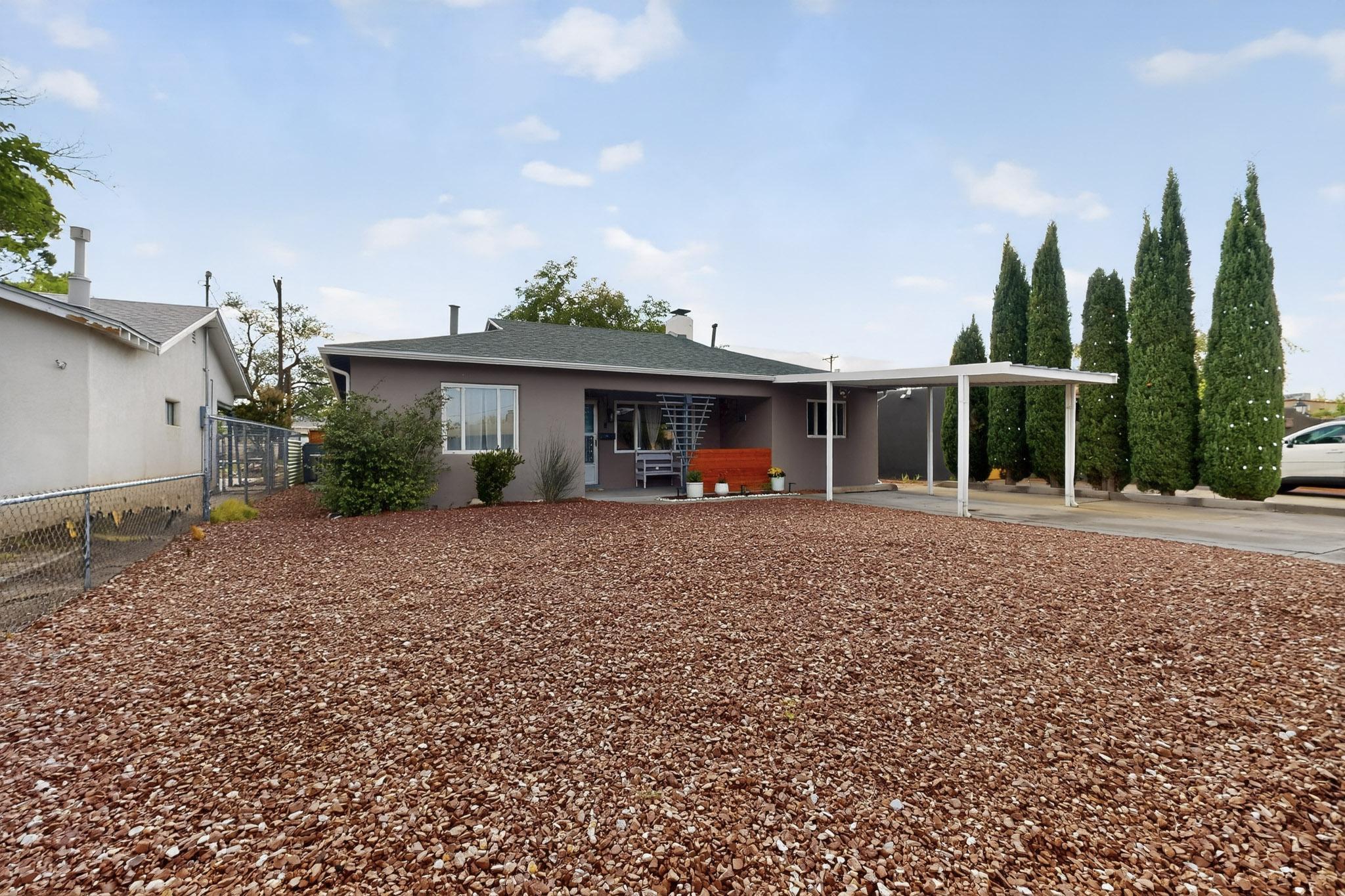 326 WASHINGTON Street NE