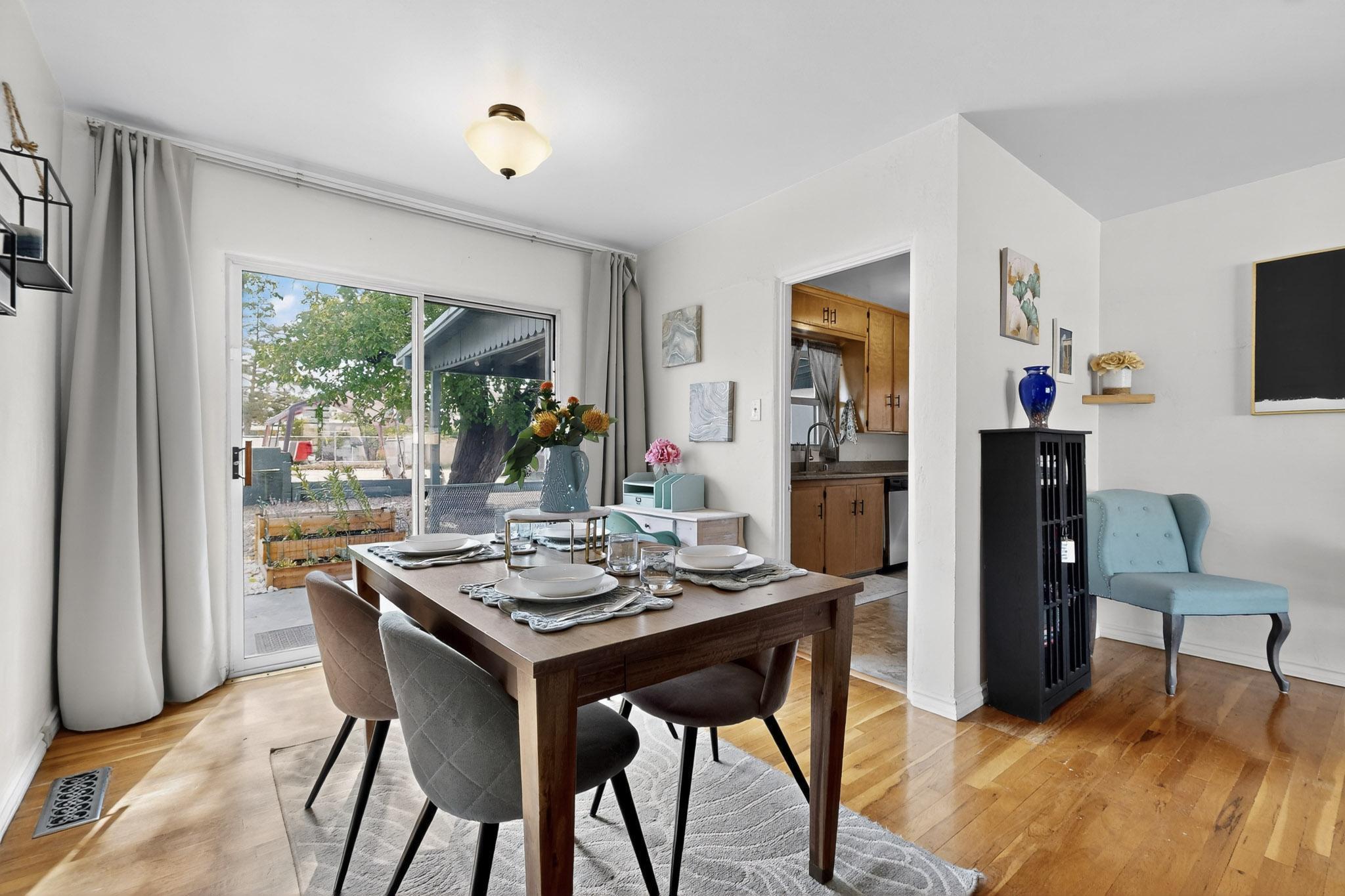 326 WASHINGTON Street NE