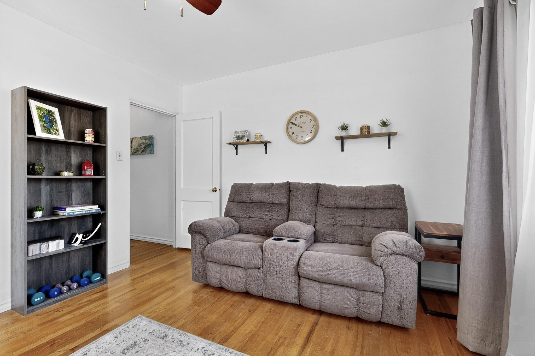 326 WASHINGTON Street NE