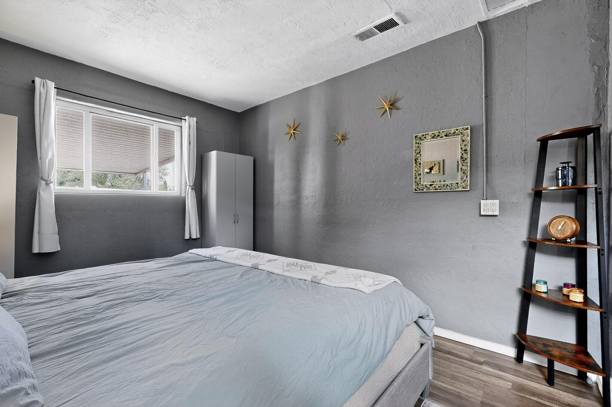 326 WASHINGTON Street NE