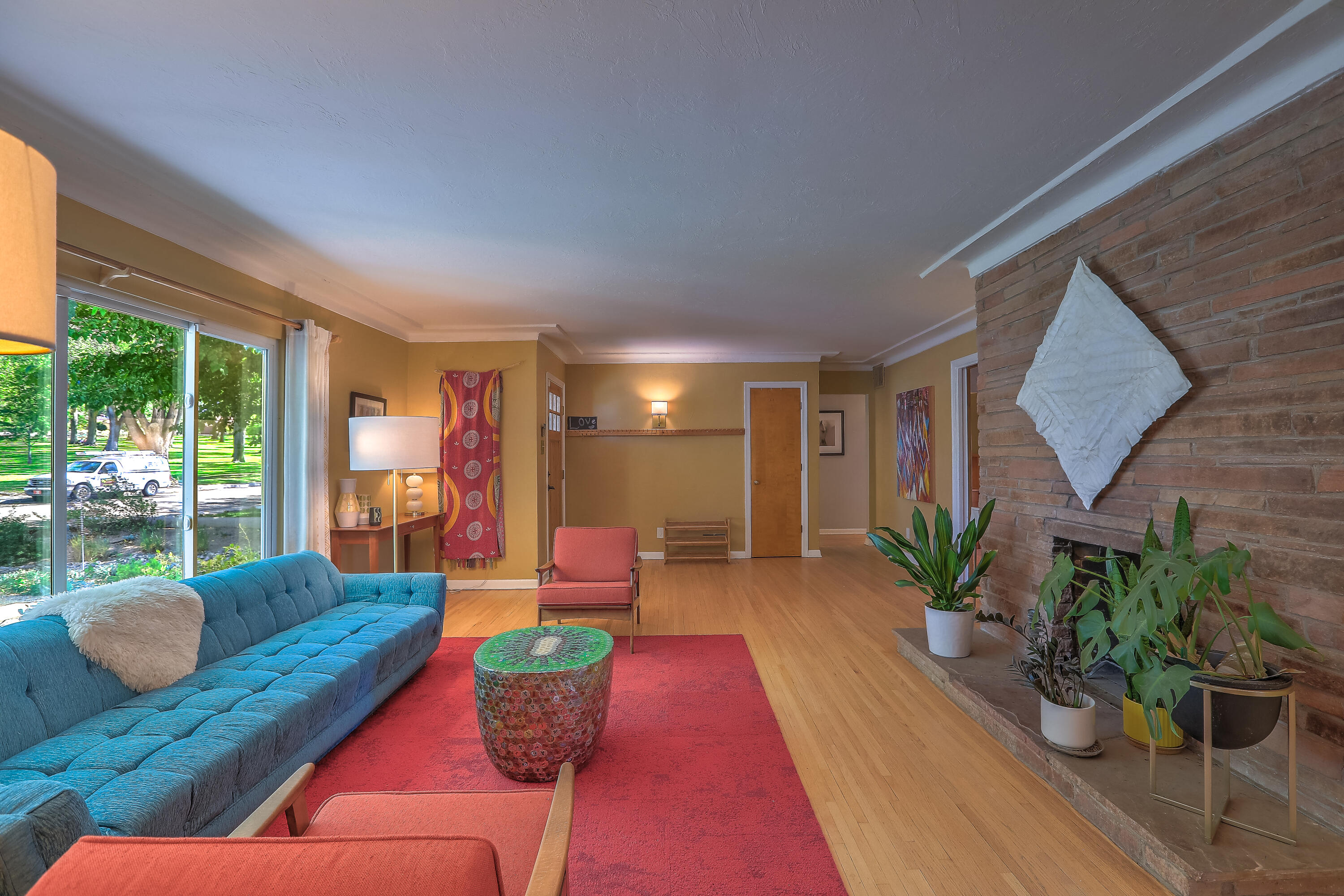 707 RICHMOND Drive SE