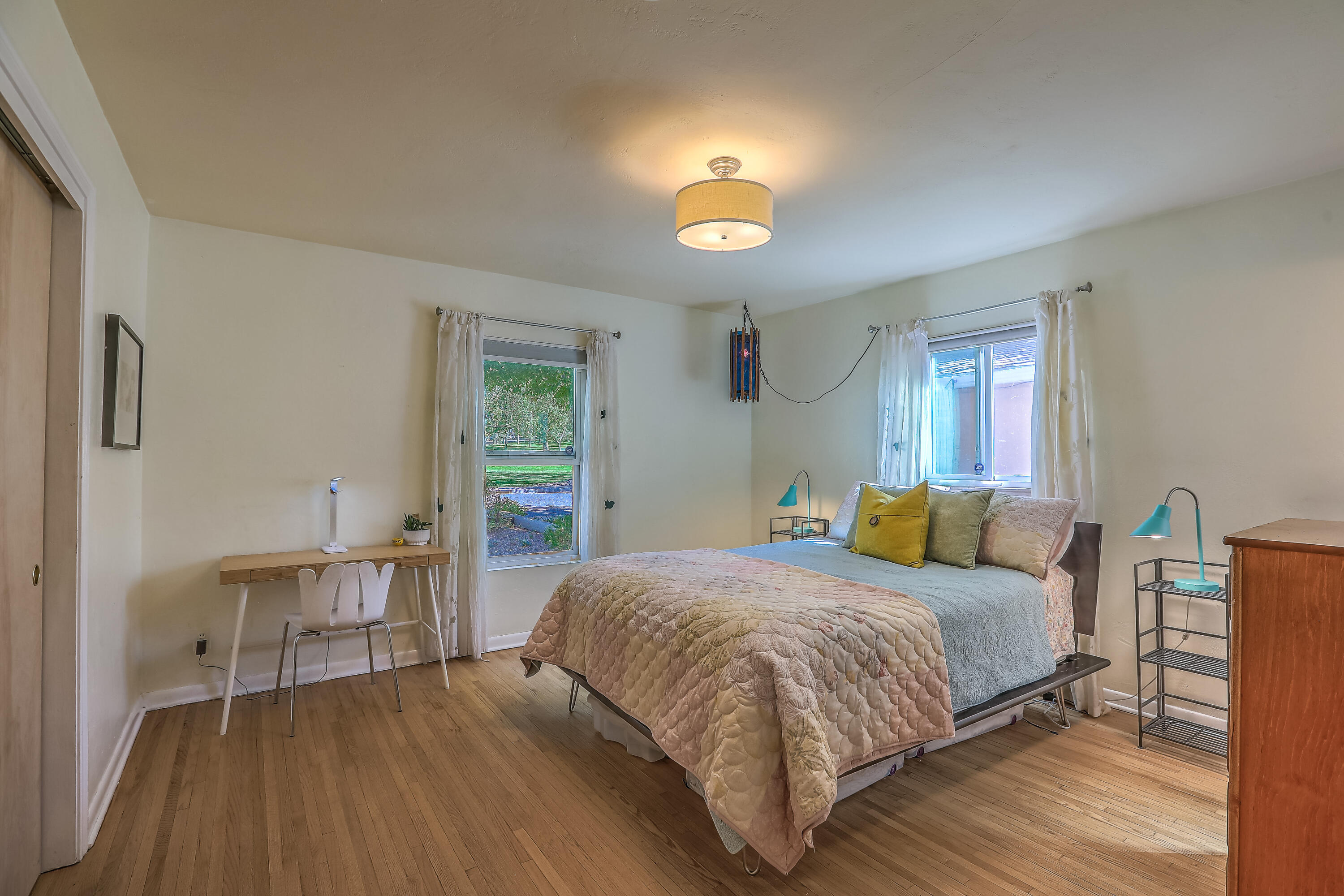 707 RICHMOND Drive SE