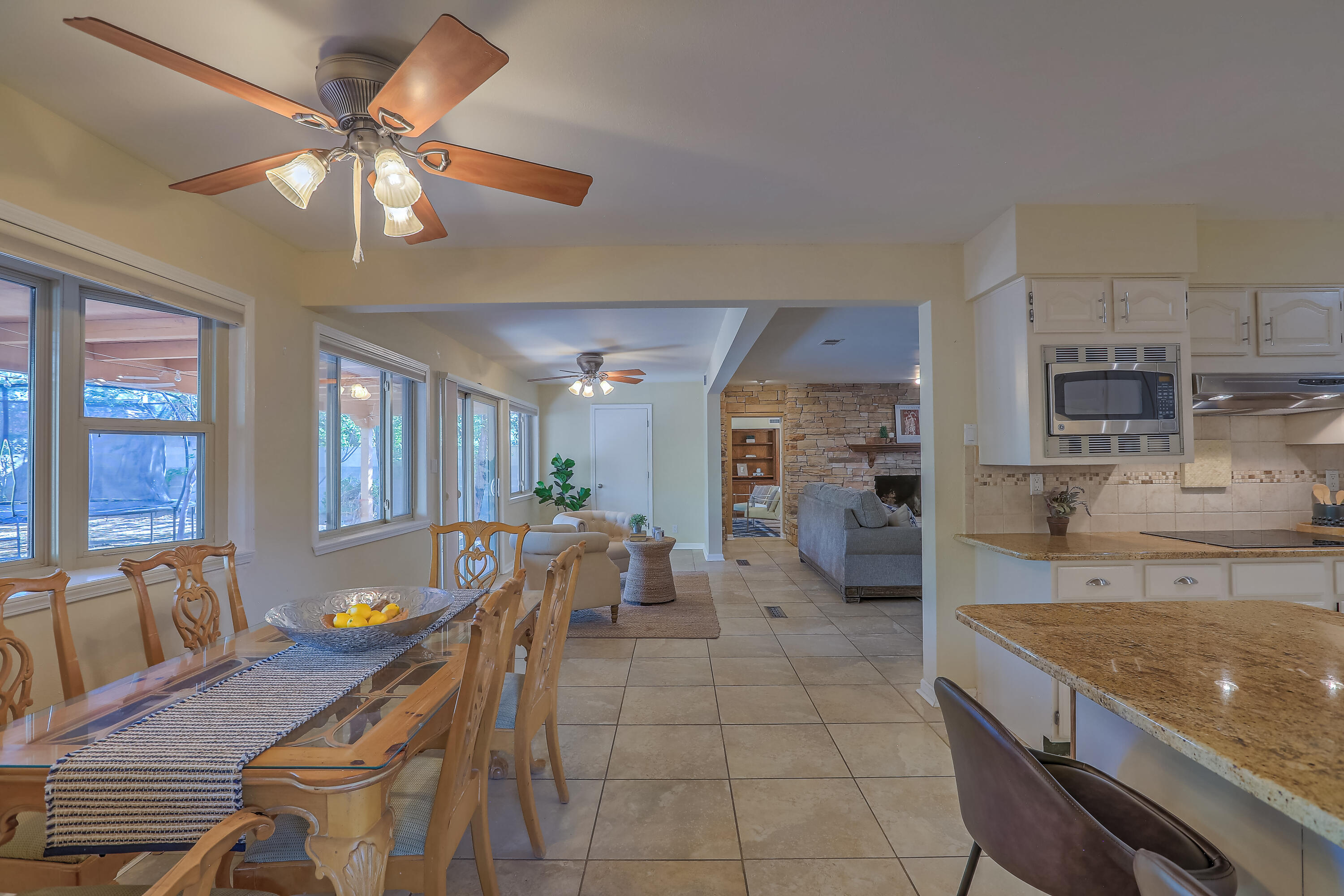 1020 BRAZOS Place SE