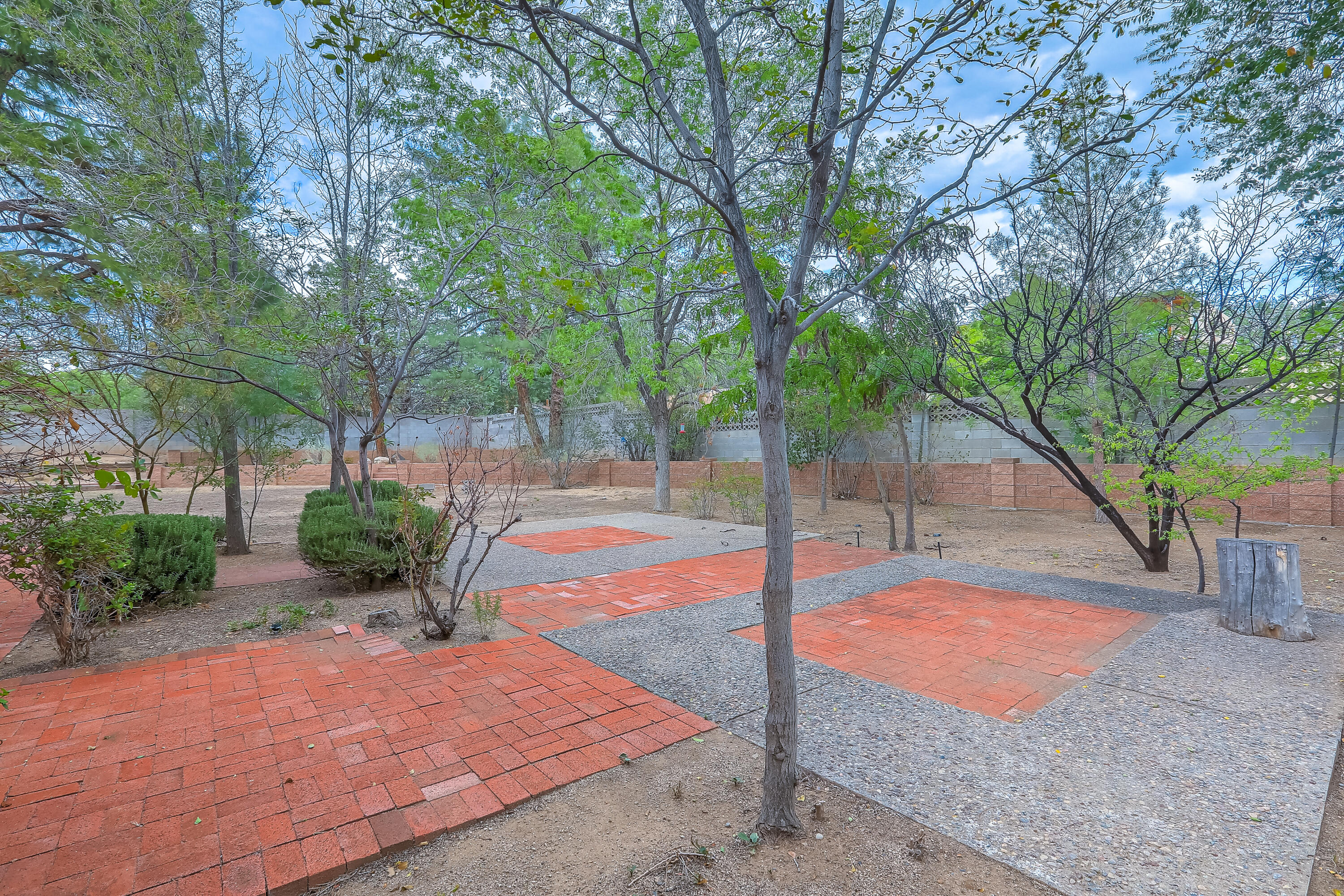 1020 BRAZOS Place SE