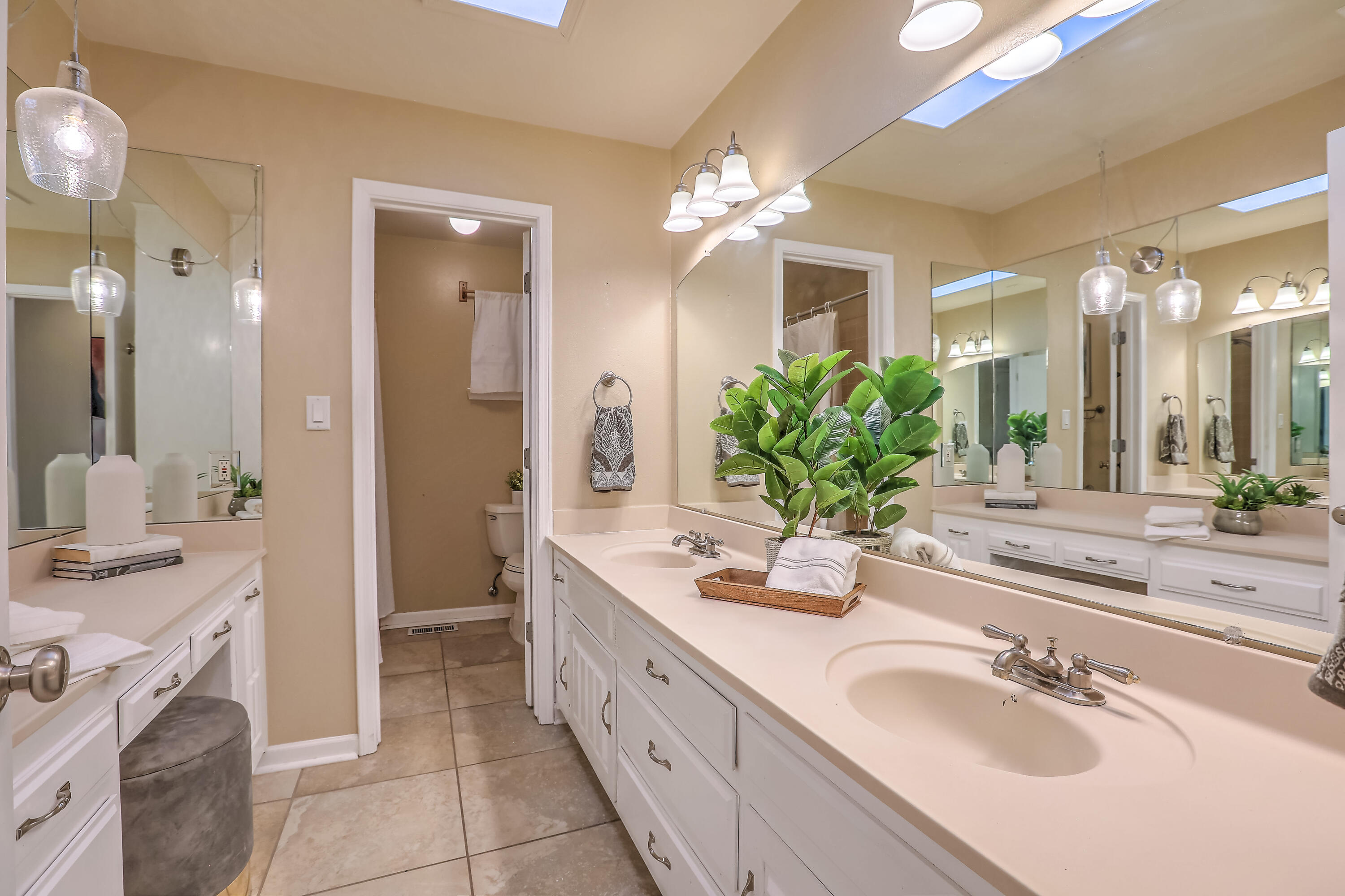 1020 BRAZOS Place SE