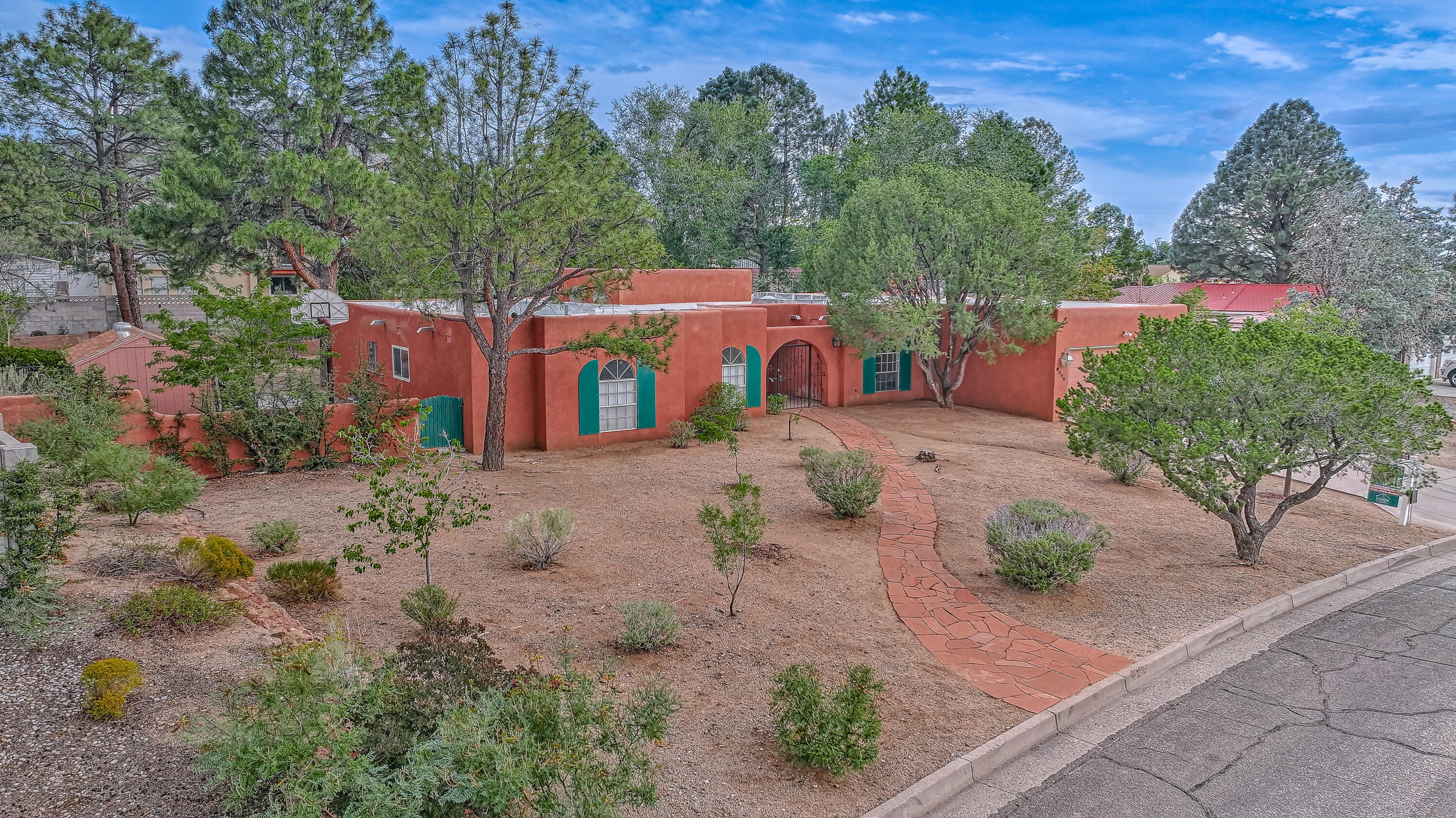 1020 BRAZOS Place SE