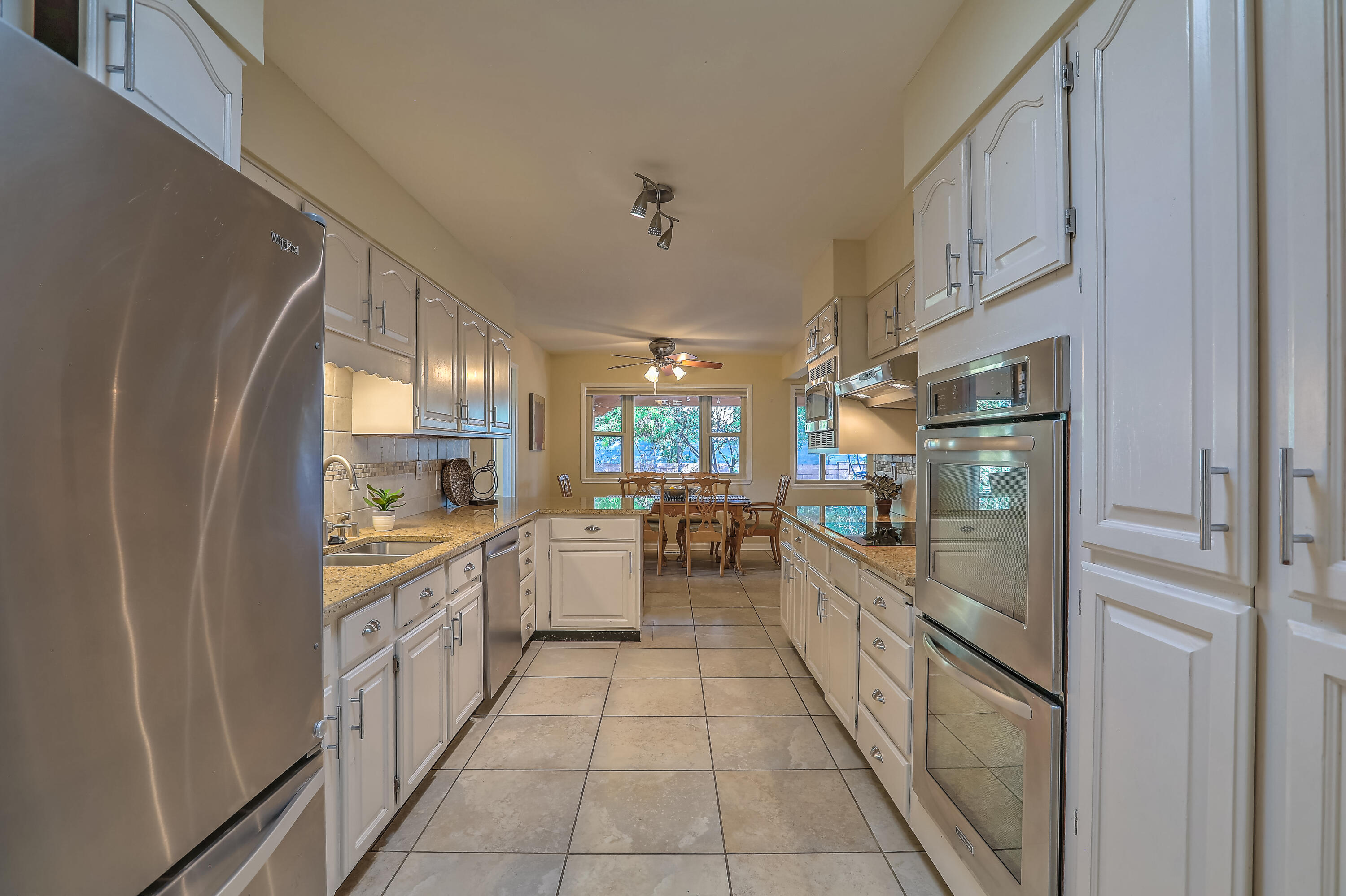 1020 BRAZOS Place SE