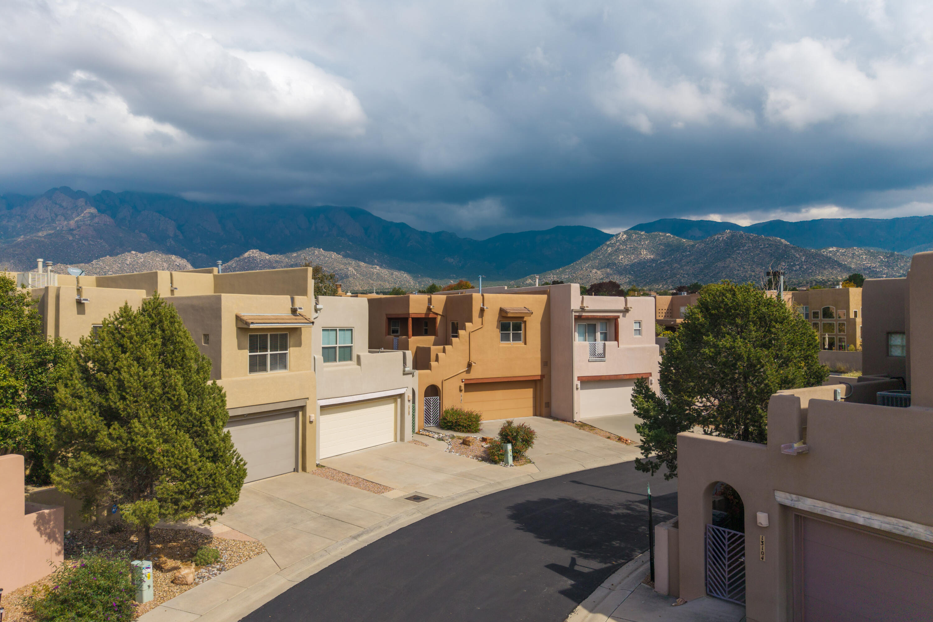 13127 Enchantment Lane NE