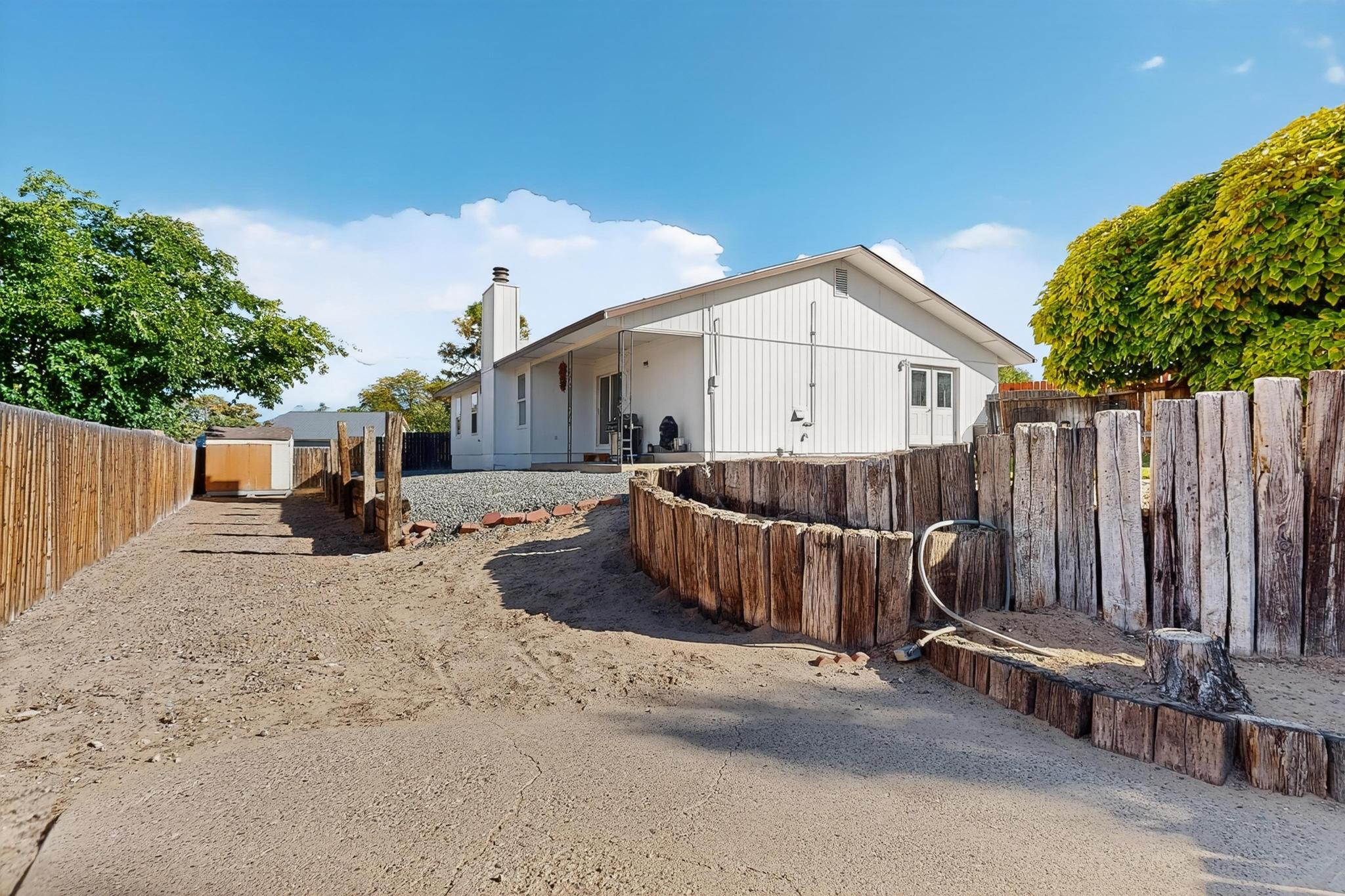 5432 Mariposa Drive NW