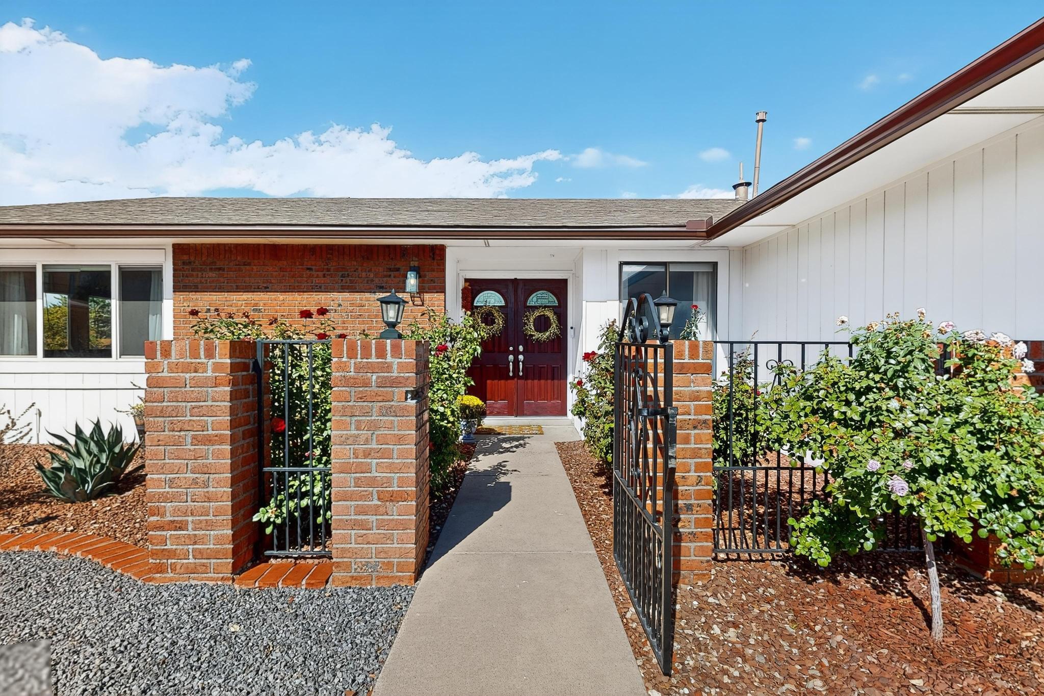 5432 Mariposa Drive NW