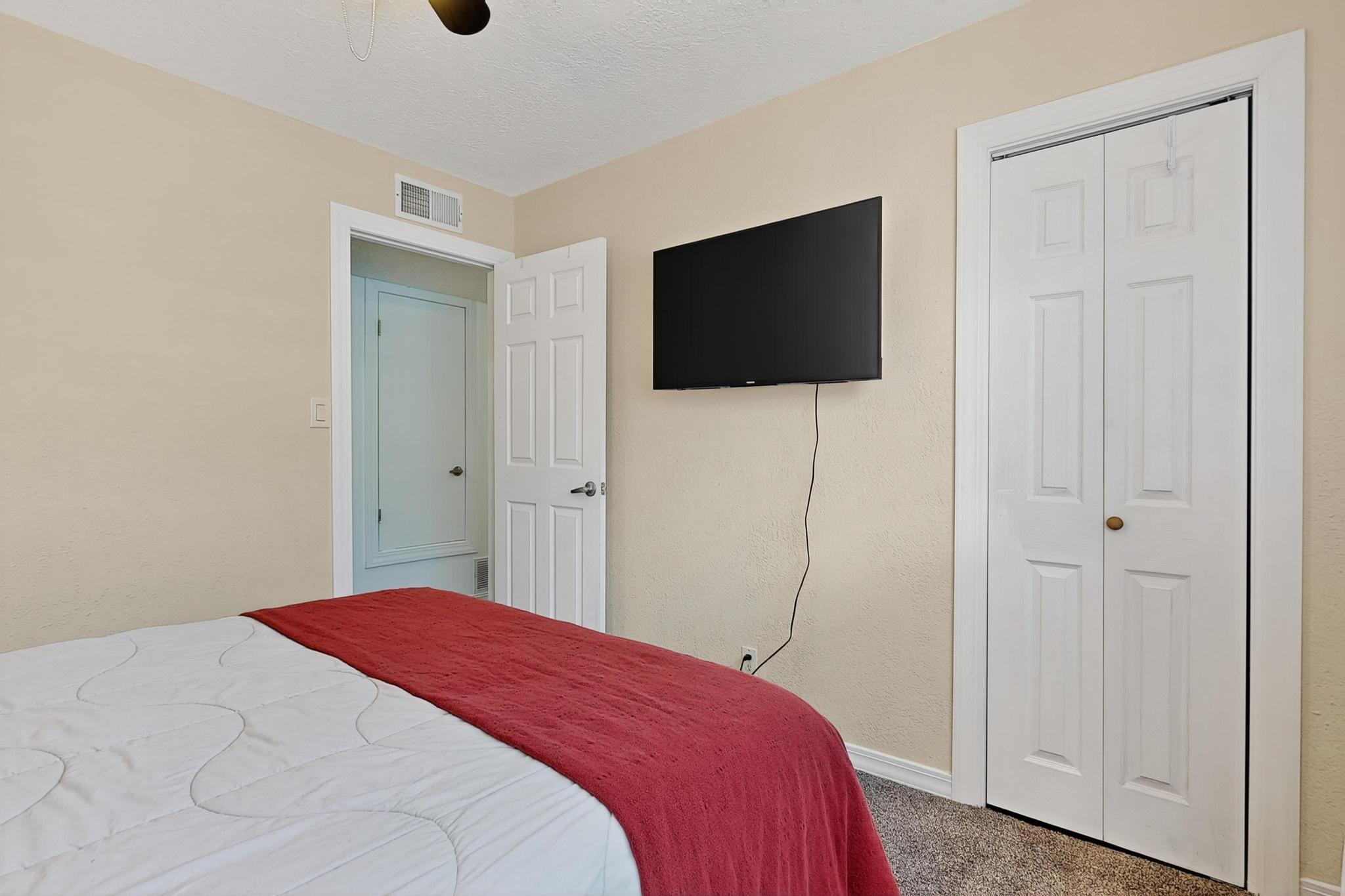 5432 Mariposa Drive NW