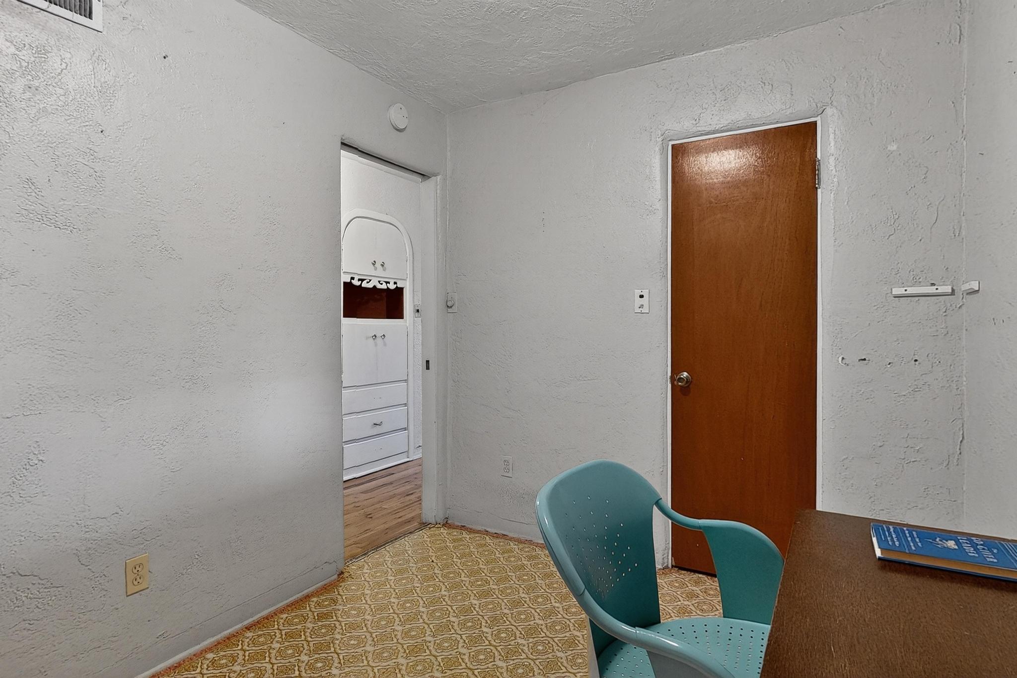 518 Green Valley Road NW