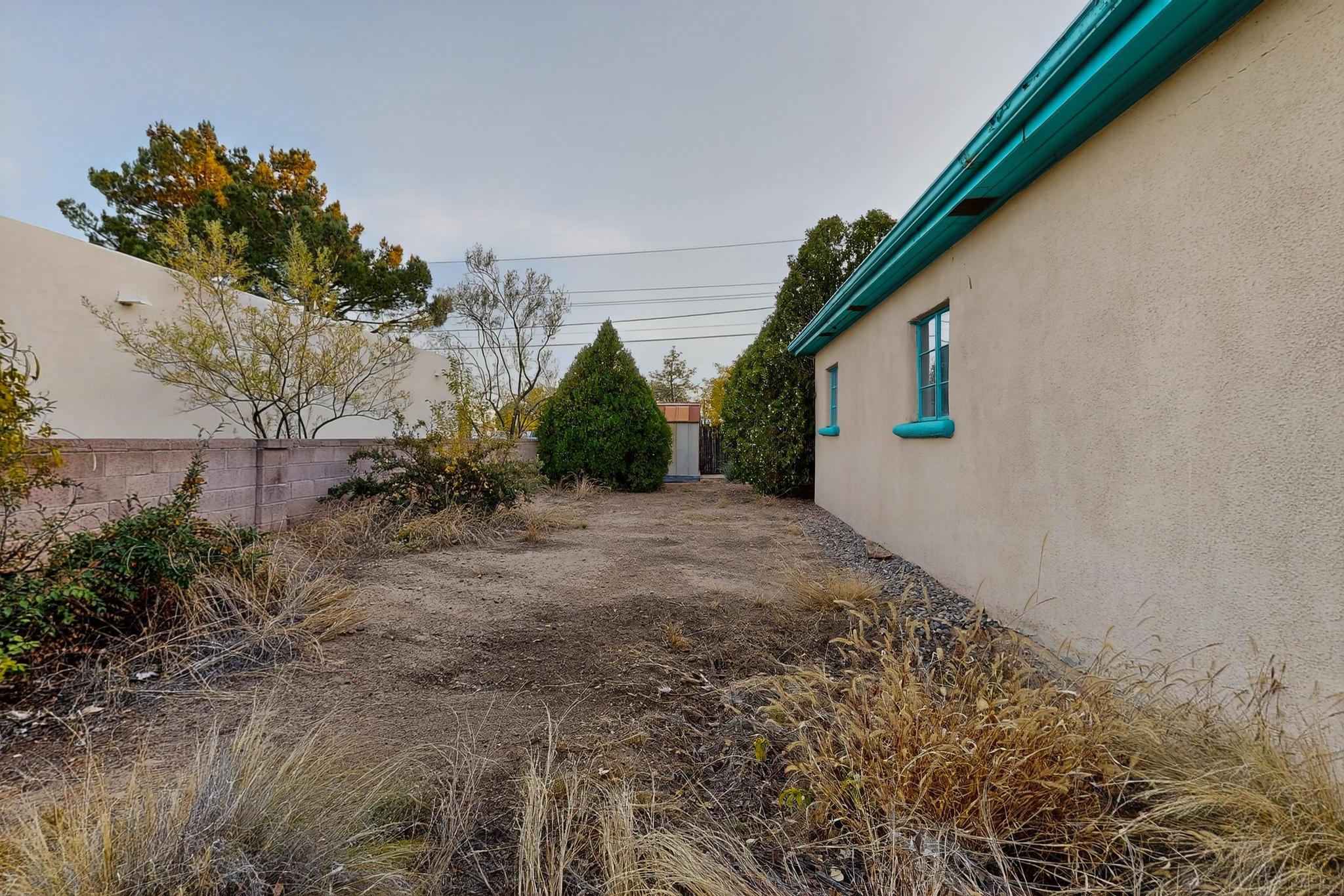 518 Green Valley Road NW