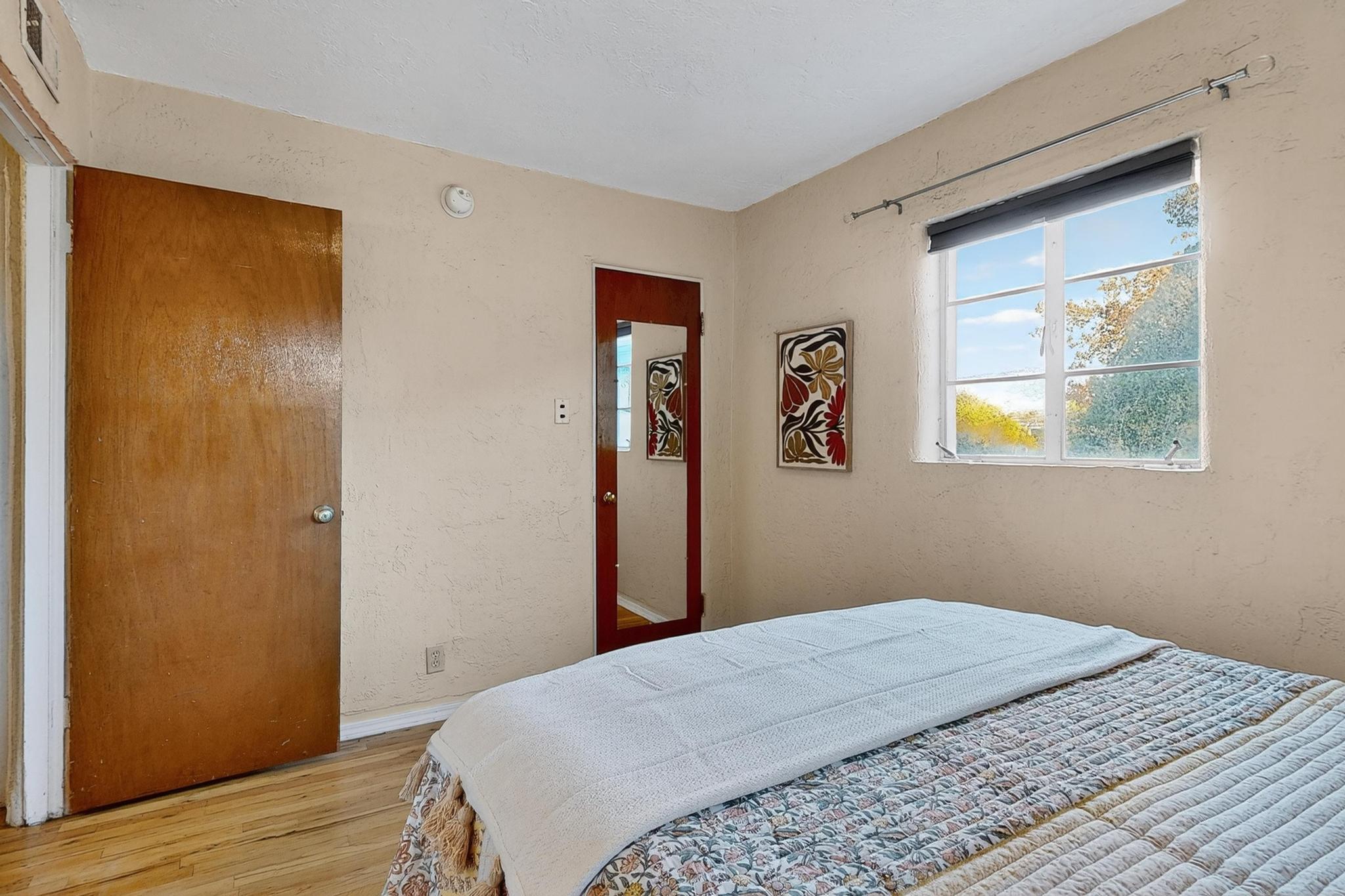 518 Green Valley Road NW