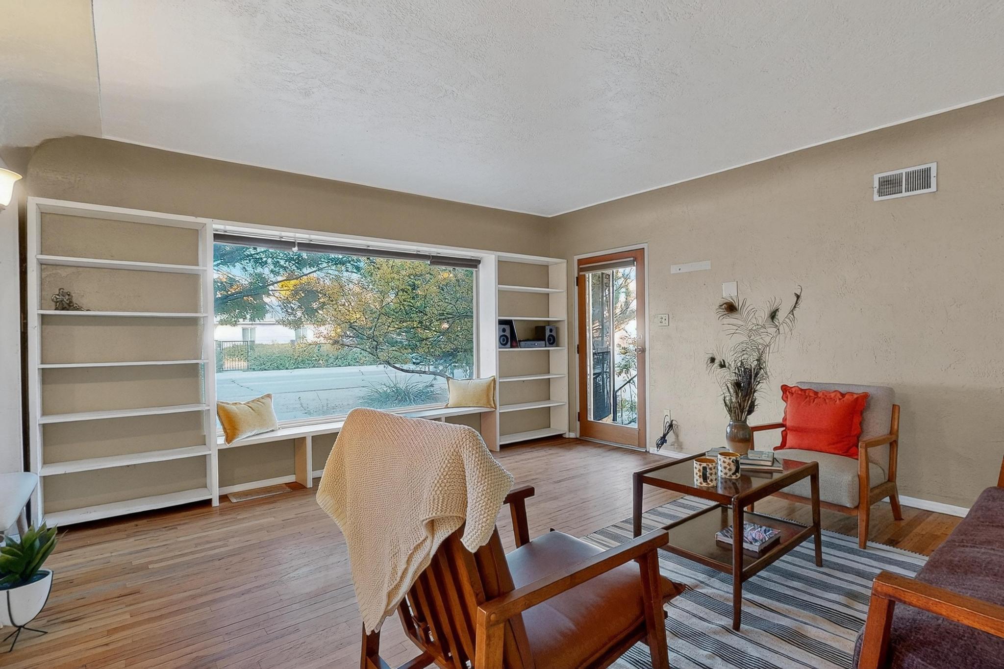 518 Green Valley Road NW