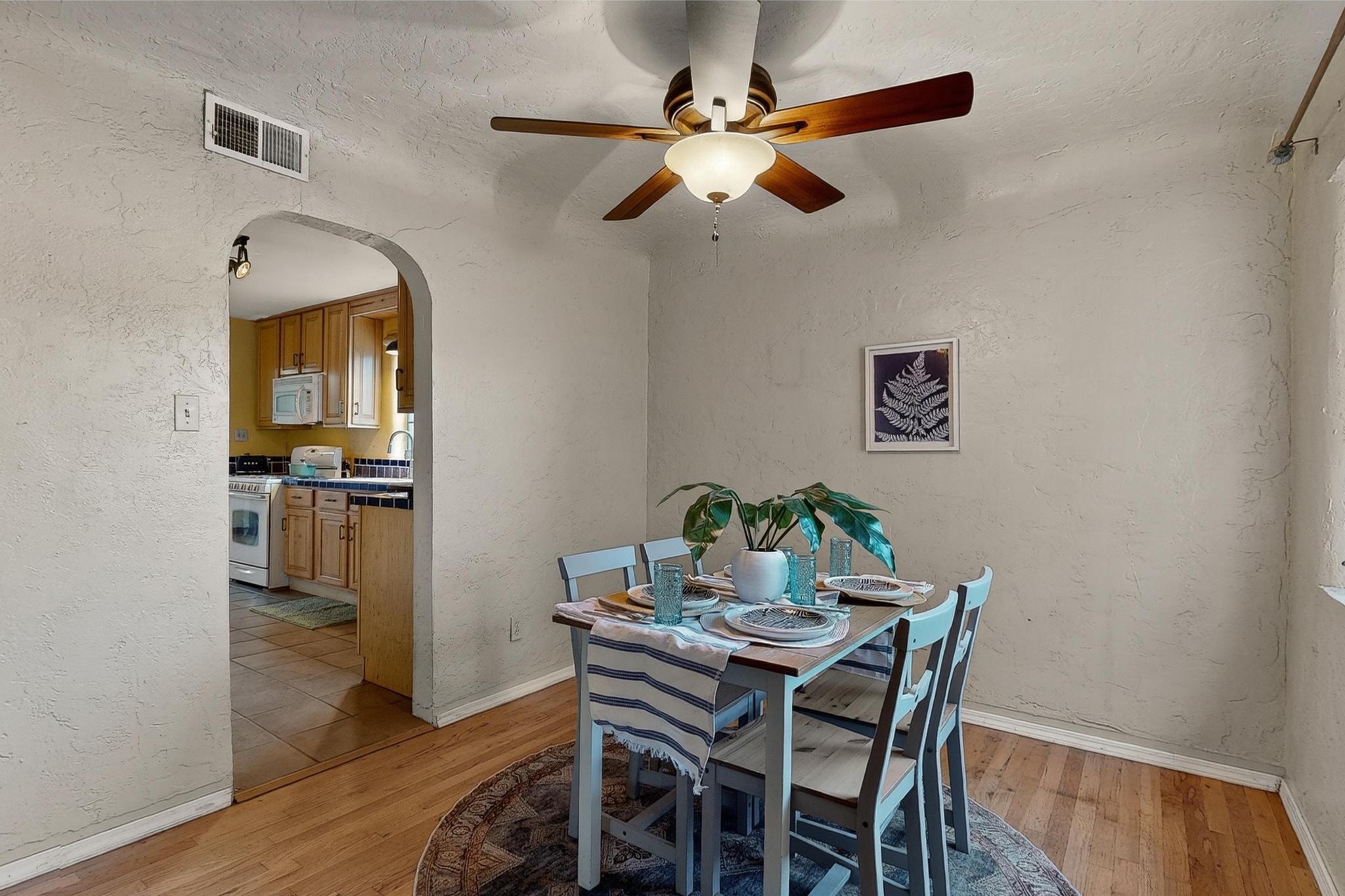 518 Green Valley Road NW