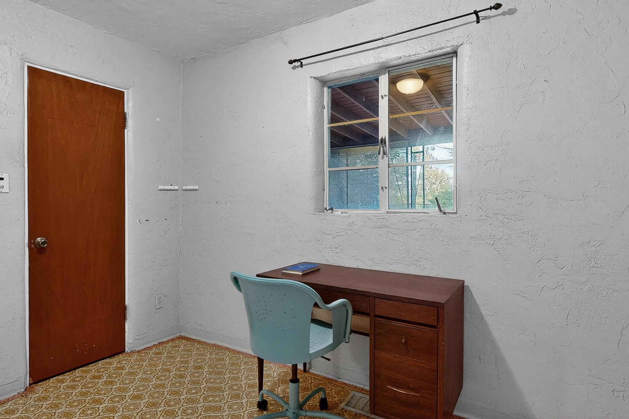 518 Green Valley Road NW