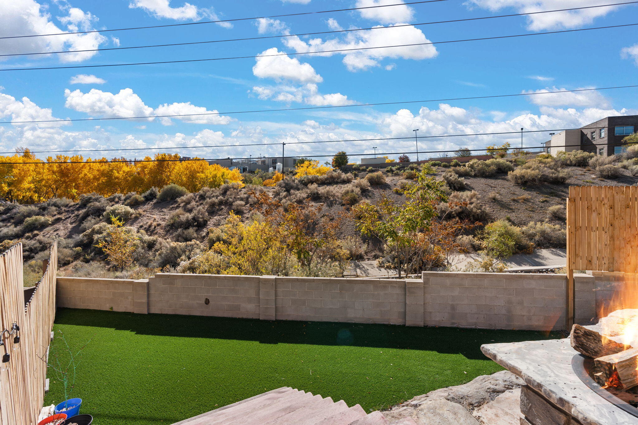 10520 Crestridge Court NW