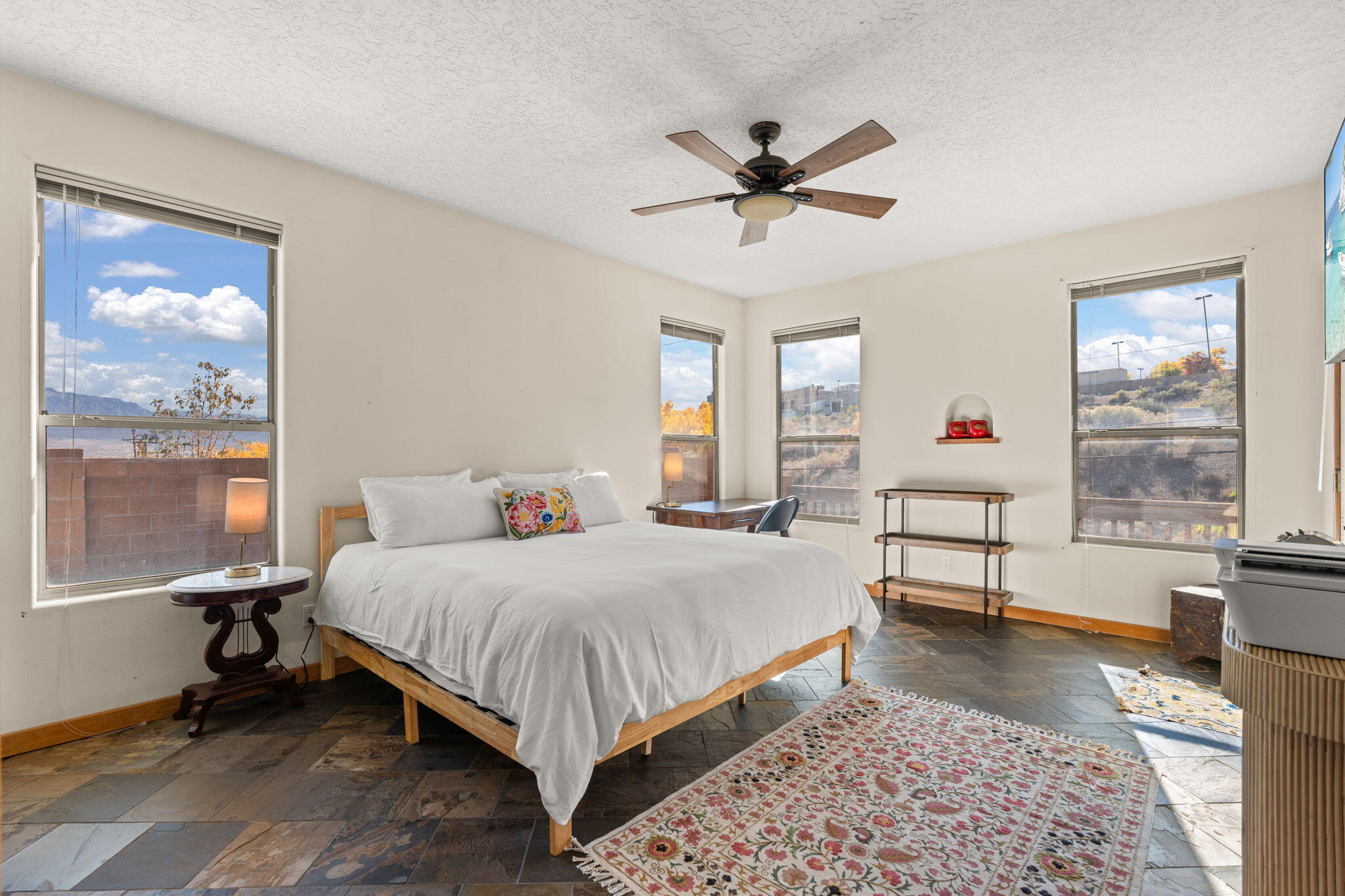 10520 Crestridge Court NW