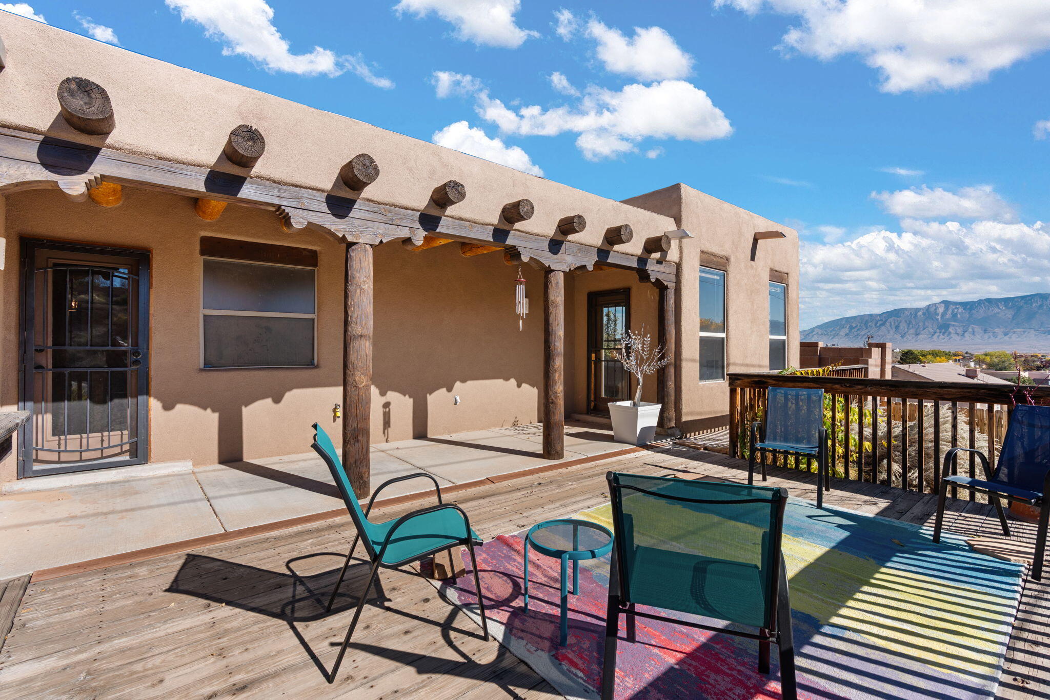 10520 Crestridge Court NW