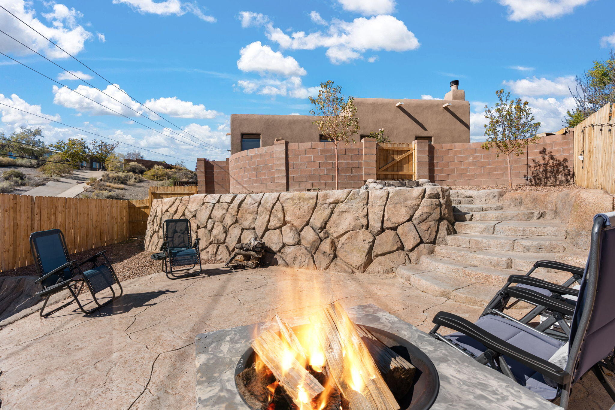 10520 Crestridge Court NW