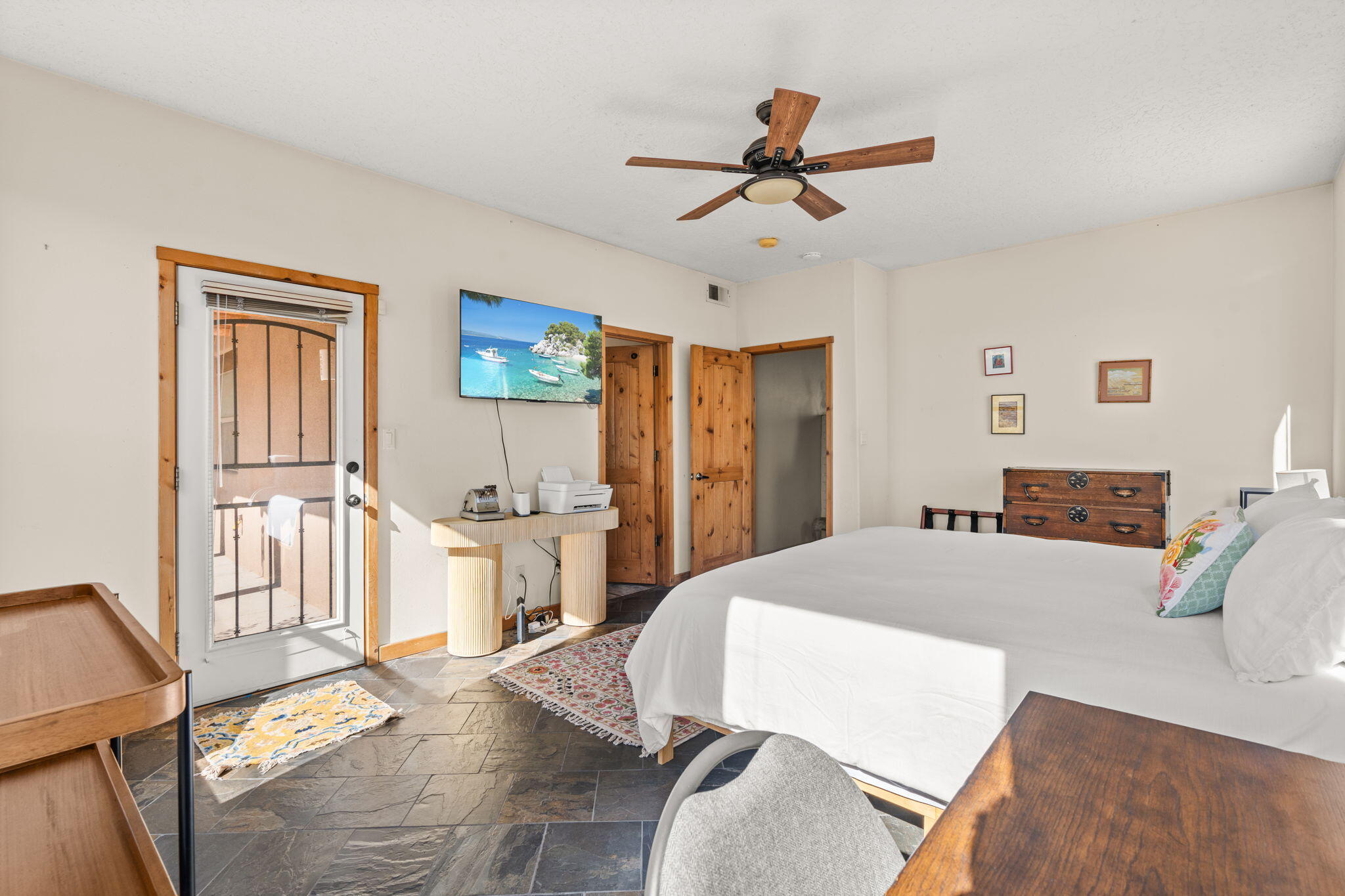 10520 Crestridge Court NW