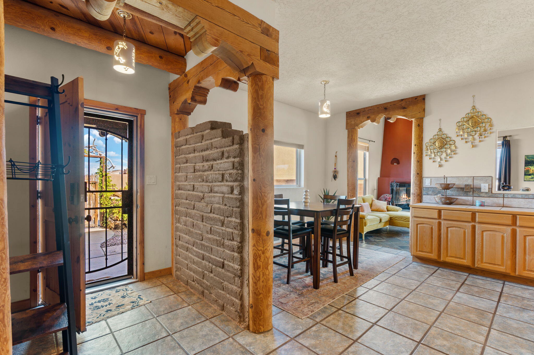 10520 Crestridge Court NW