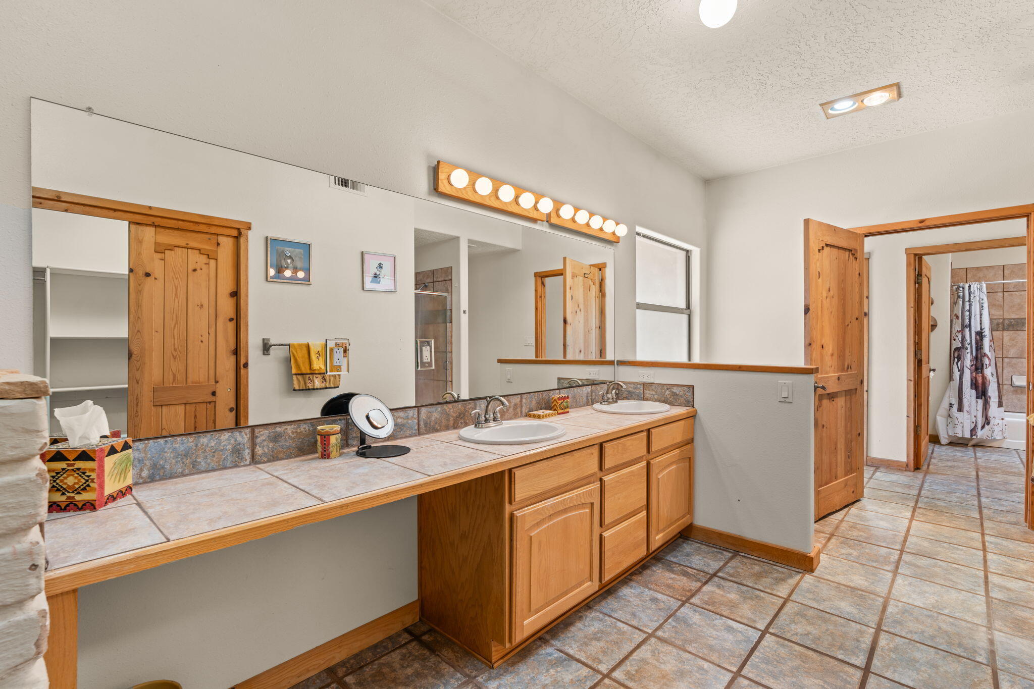 10520 Crestridge Court NW