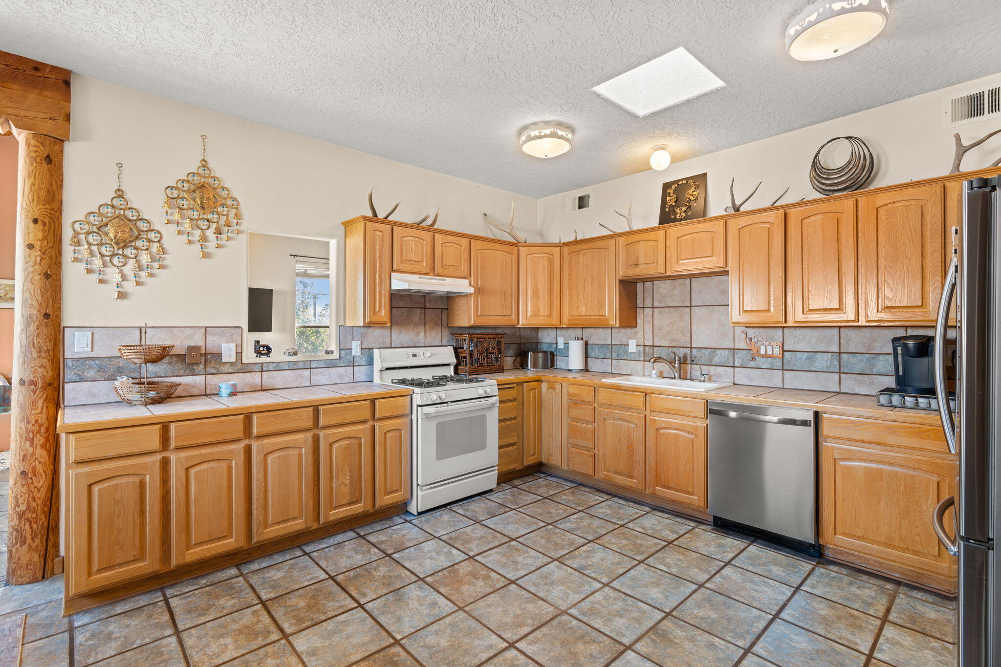 10520 Crestridge Court NW