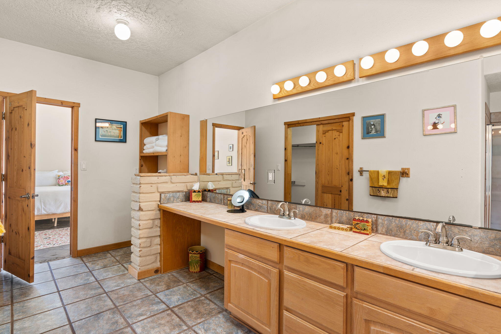 10520 Crestridge Court NW