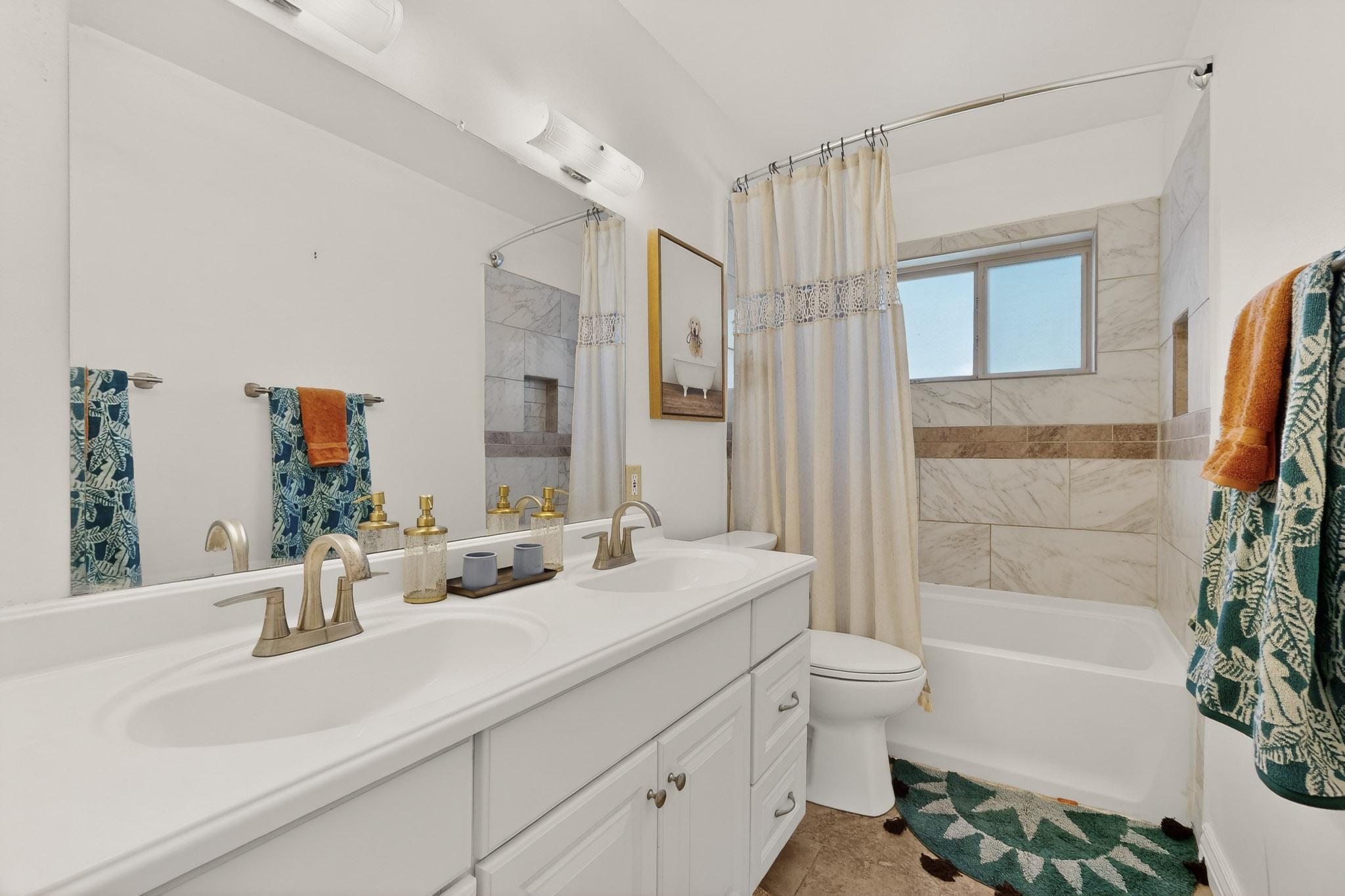 4217 Mackland Avenue NE