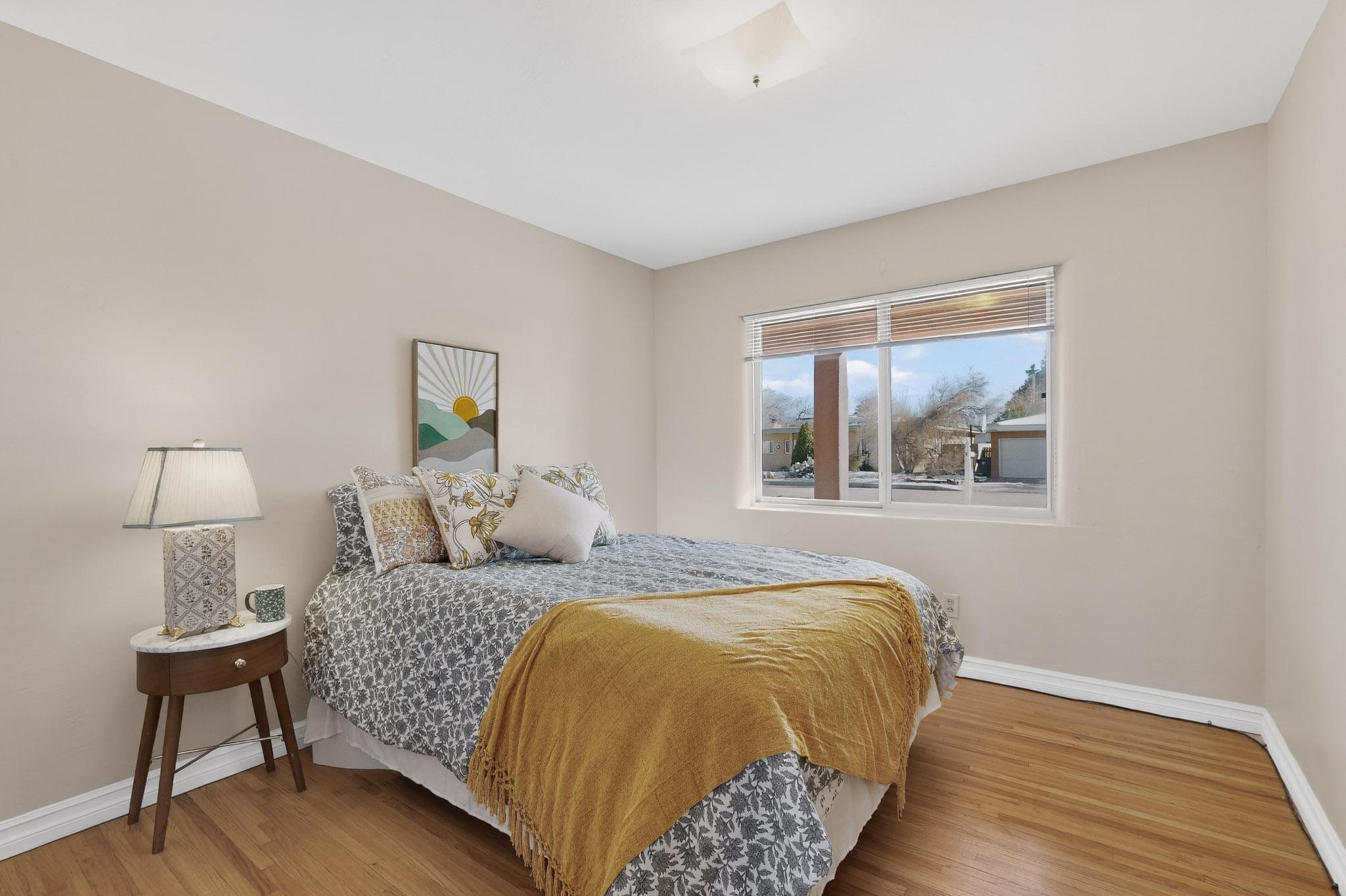 4217 Mackland Avenue NE