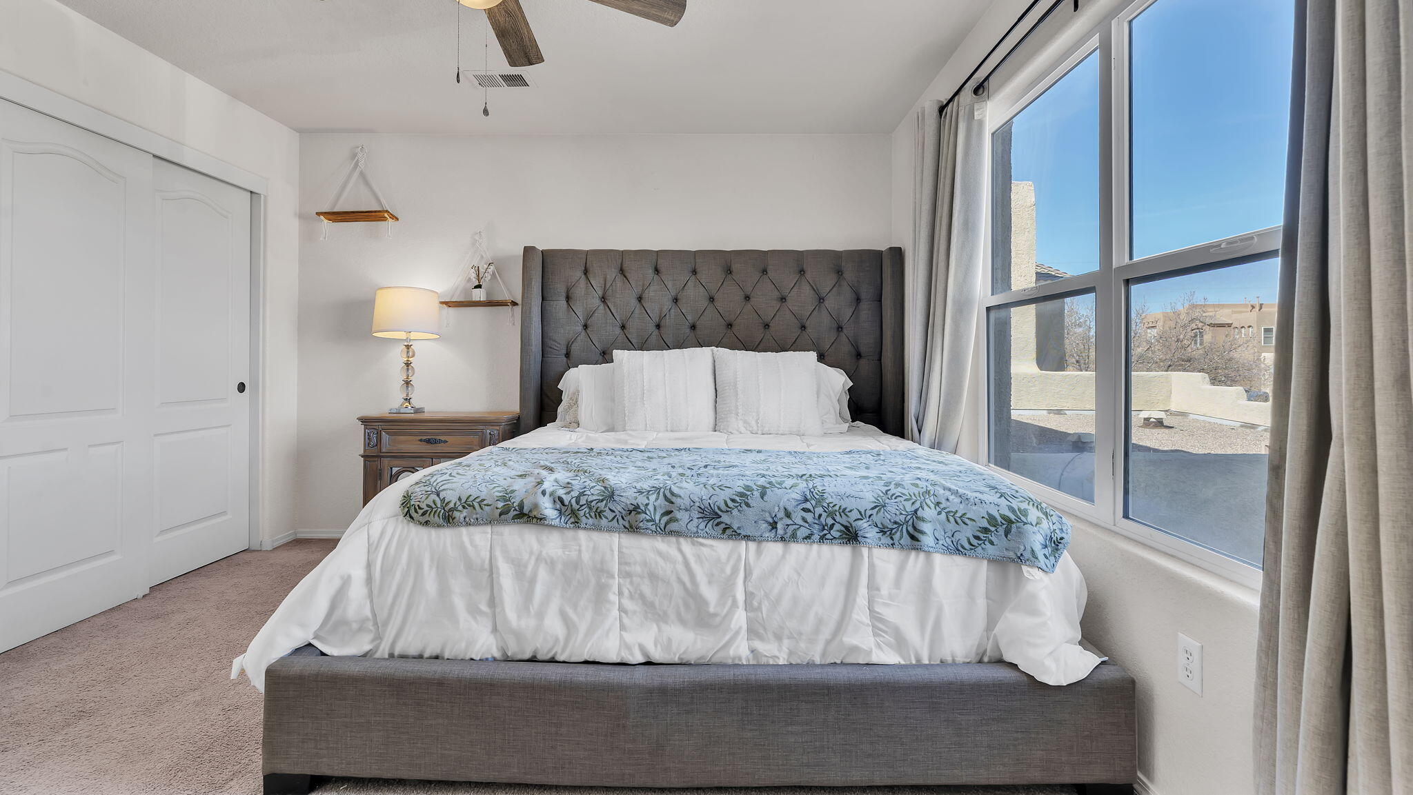 6532 Los Pueblos Place NW