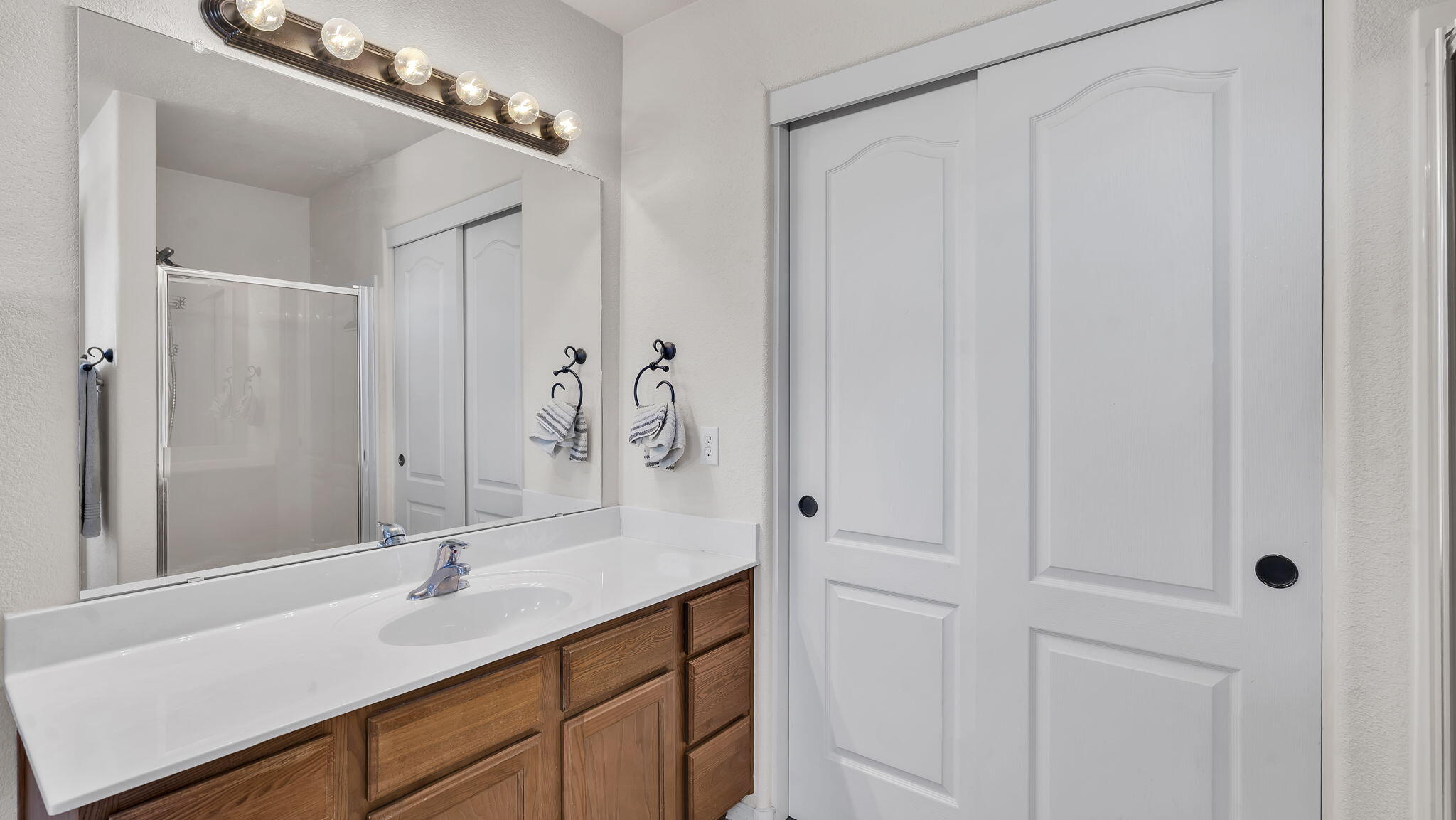 6532 Los Pueblos Place NW