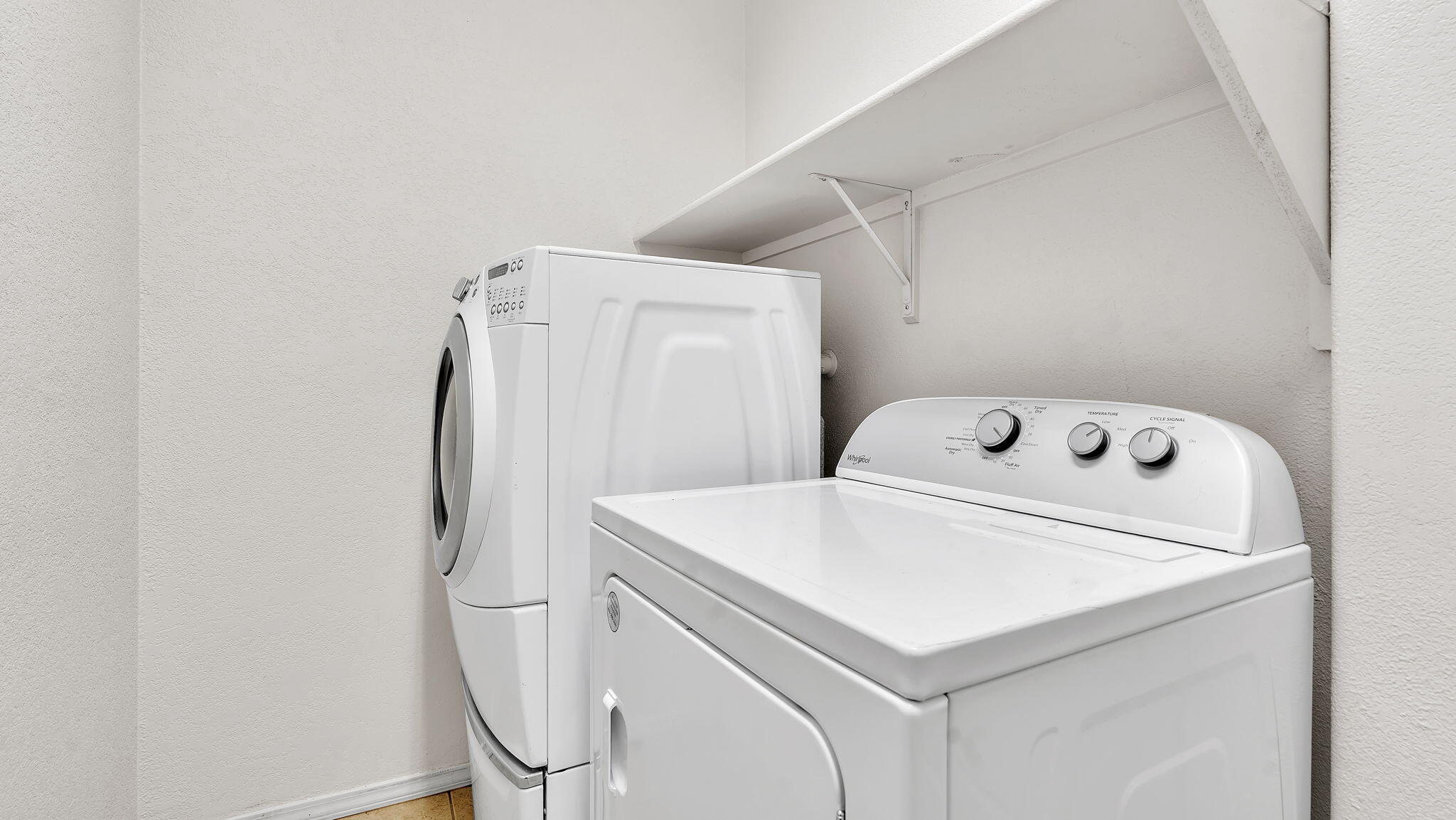 6532 Los Pueblos Place NW