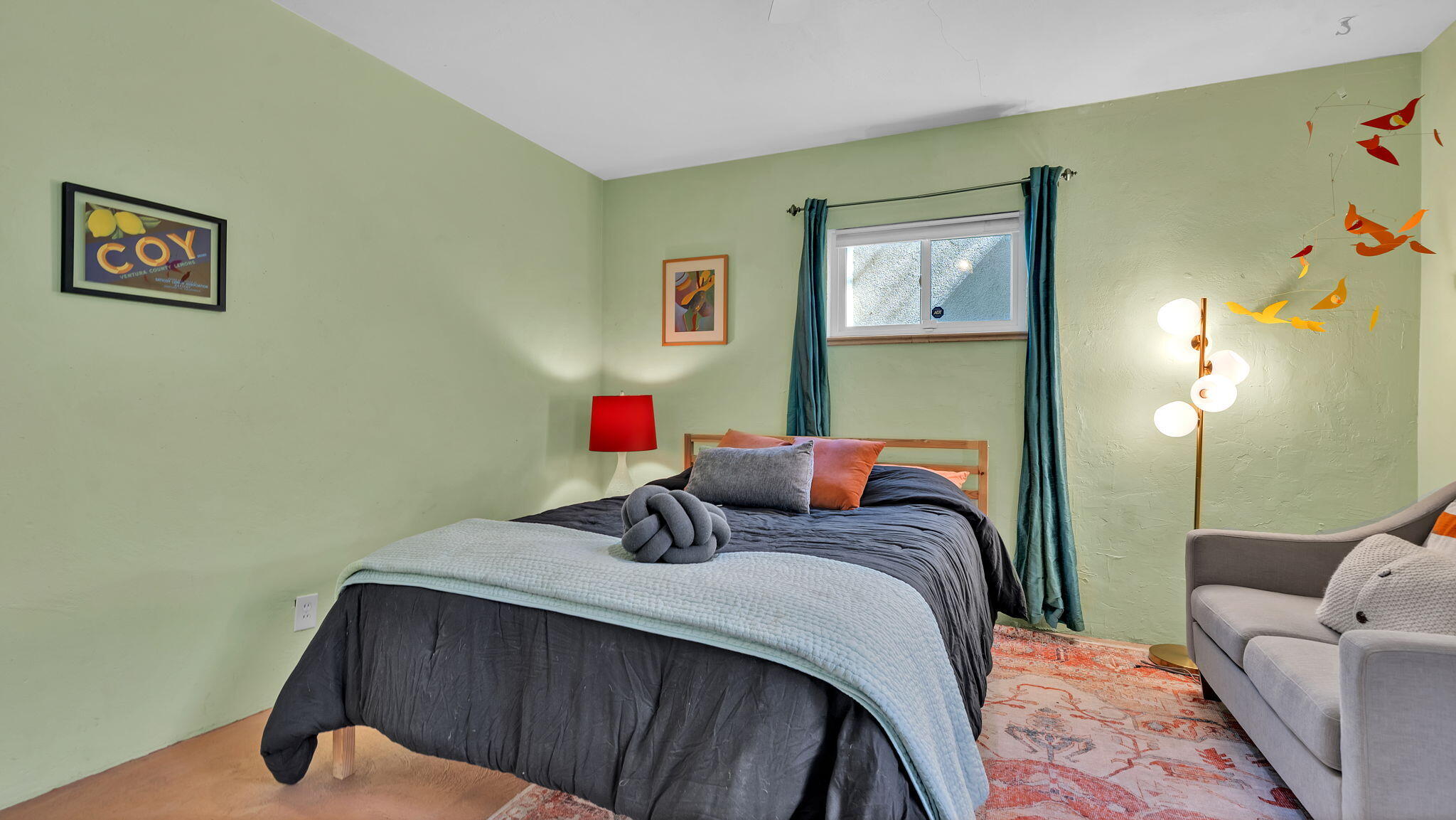 707 Richmond Drive SE