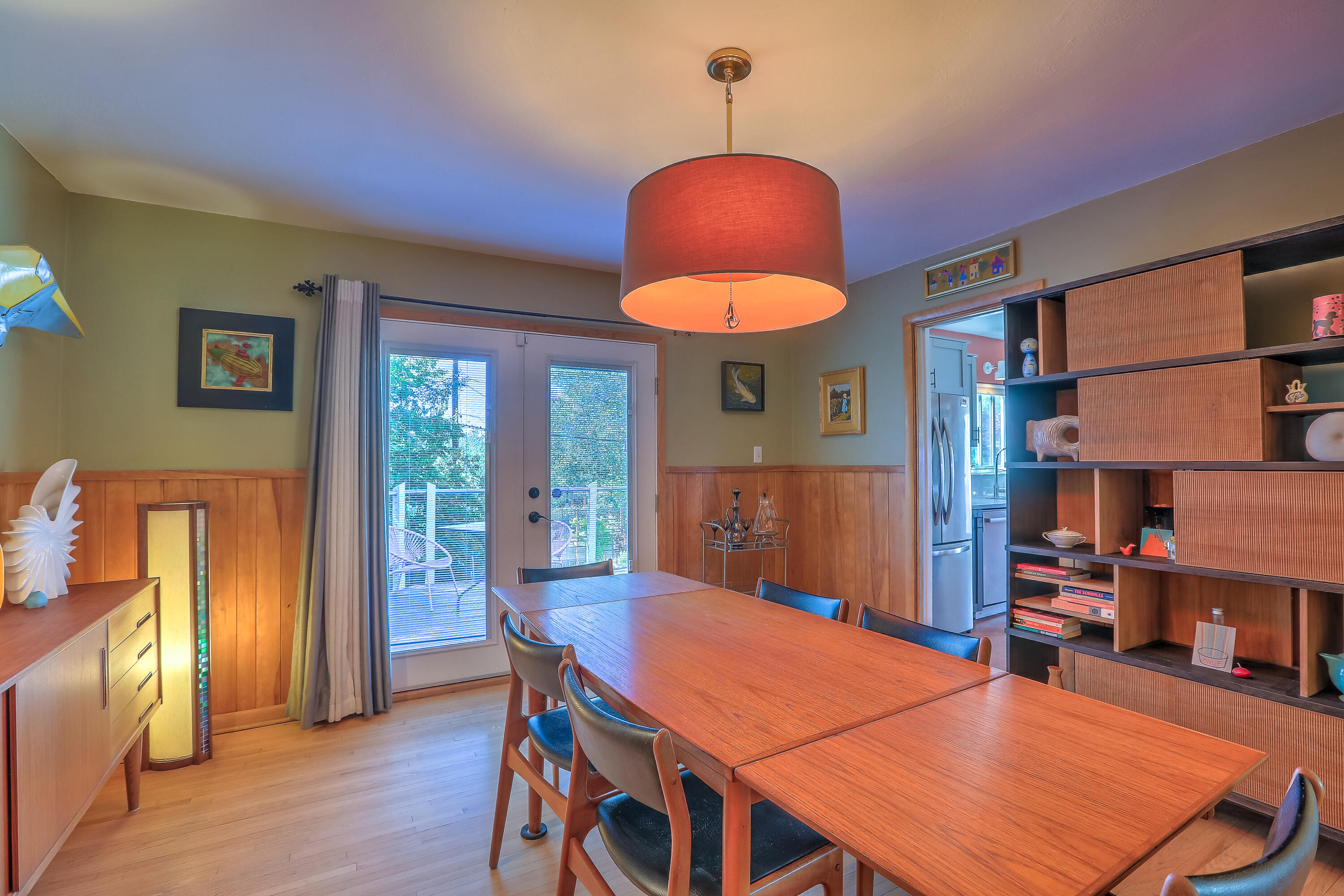 707 Richmond Drive SE