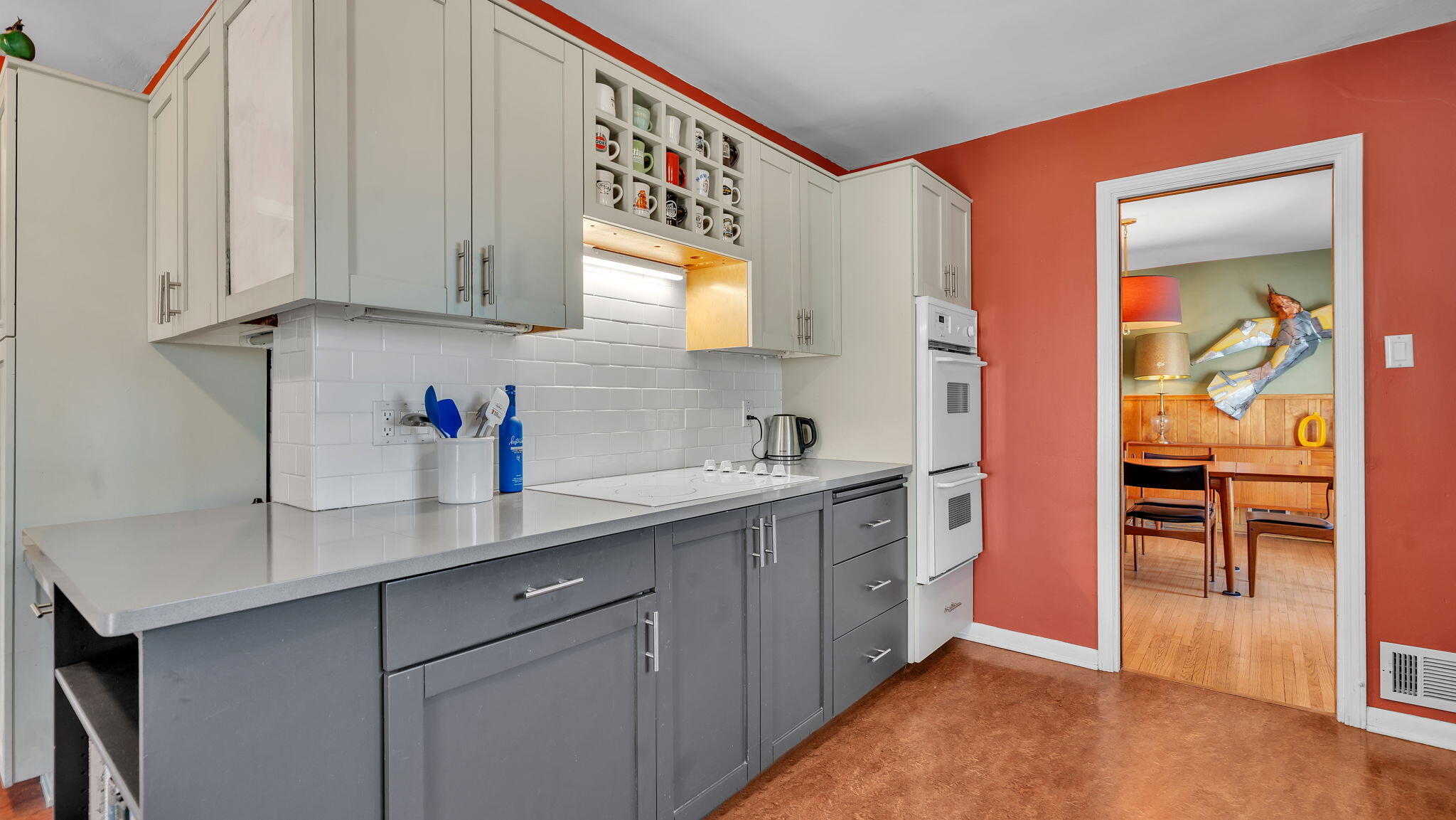 707 Richmond Drive SE