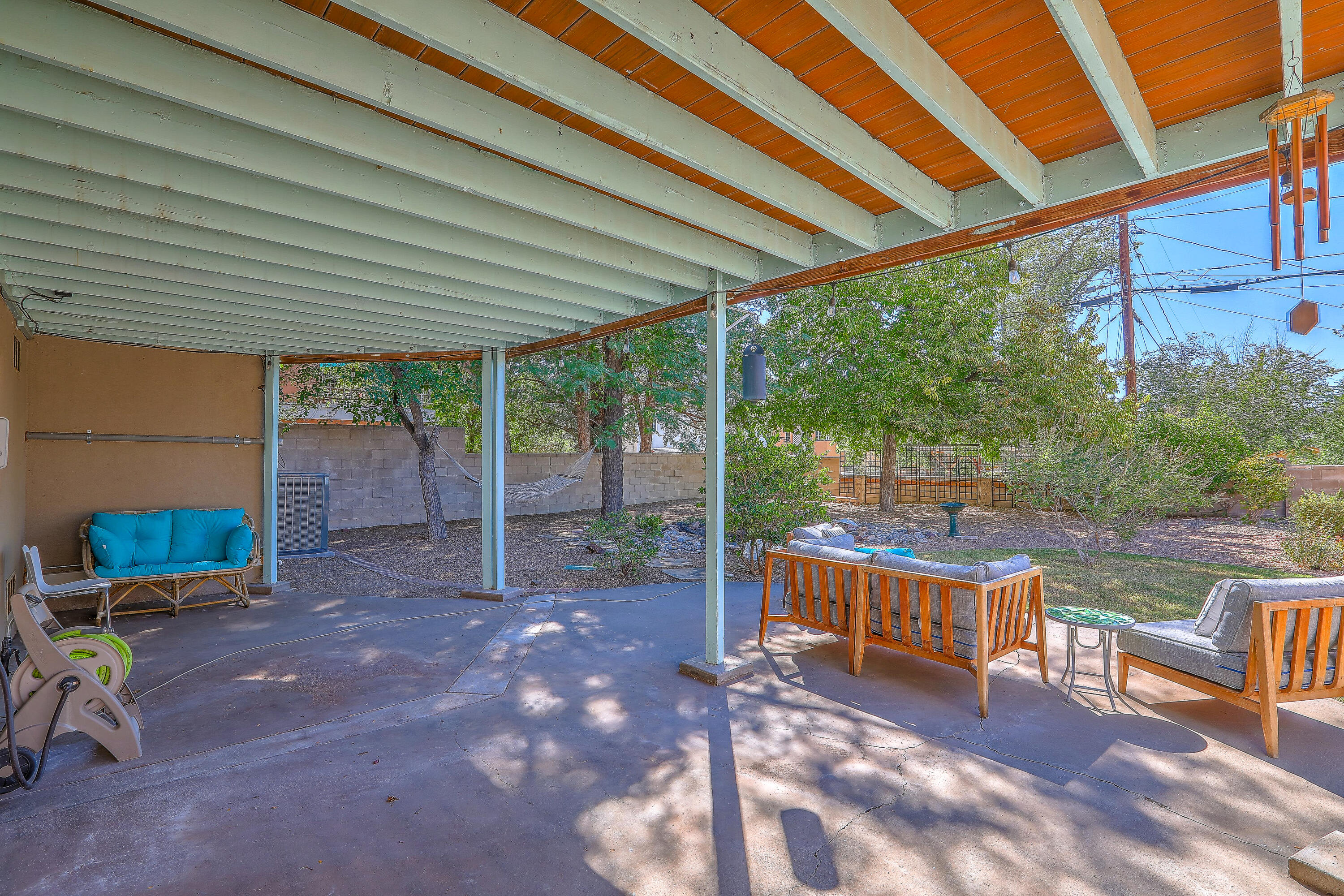 707 Richmond Drive SE