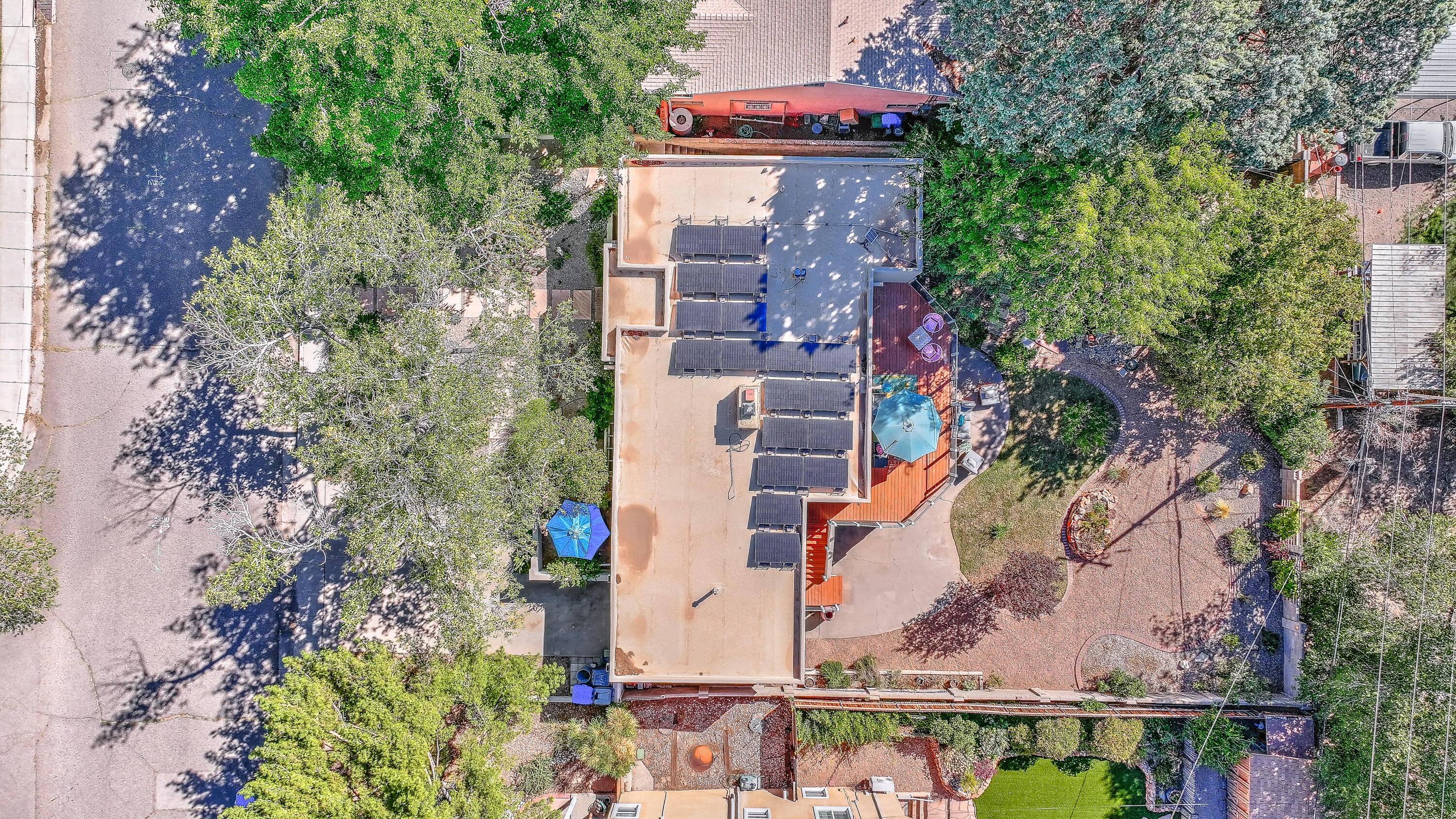 707 Richmond Drive SE