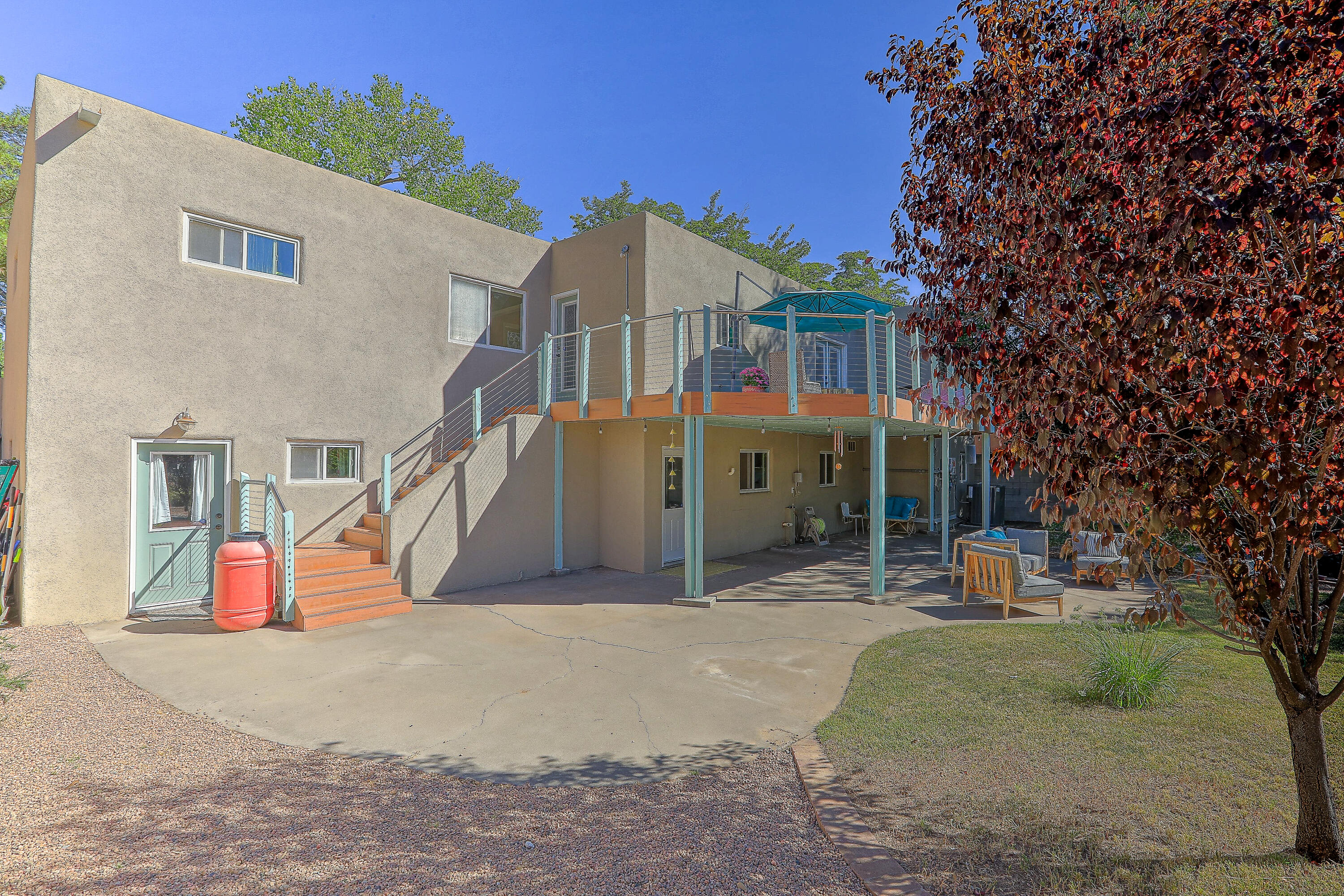 707 Richmond Drive SE