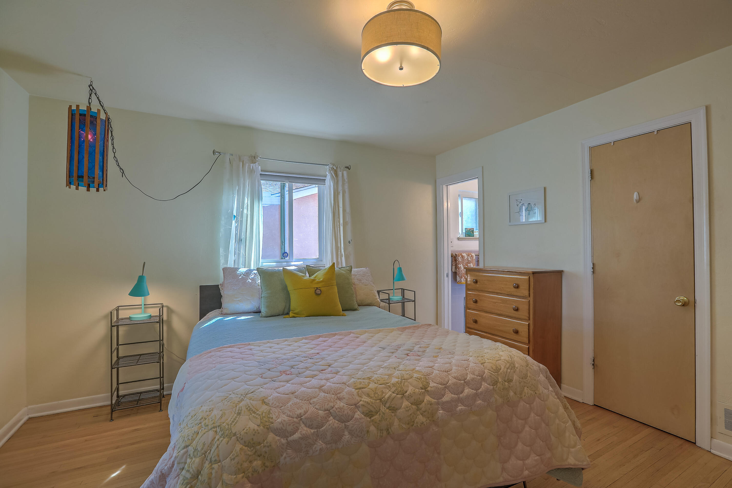 707 Richmond Drive SE