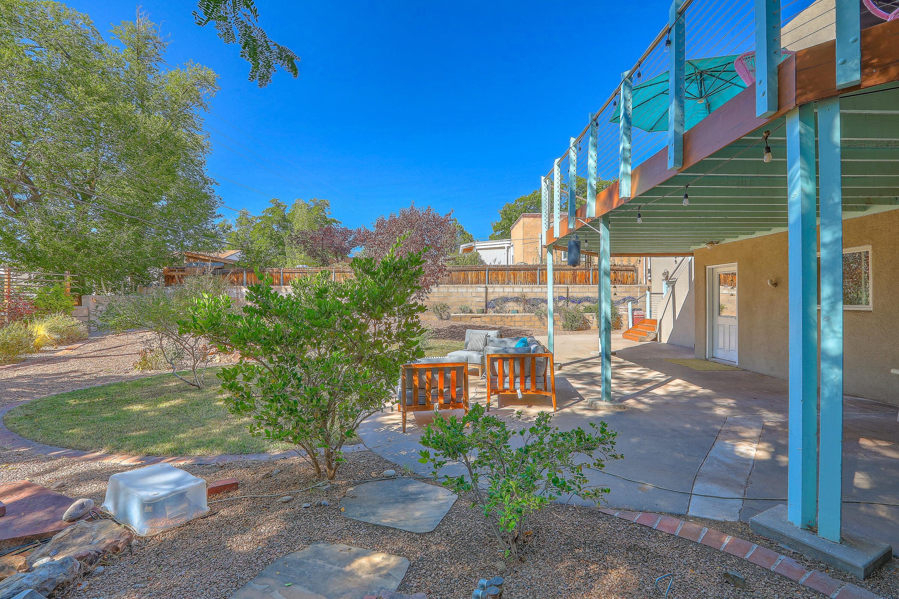 707 Richmond Drive SE