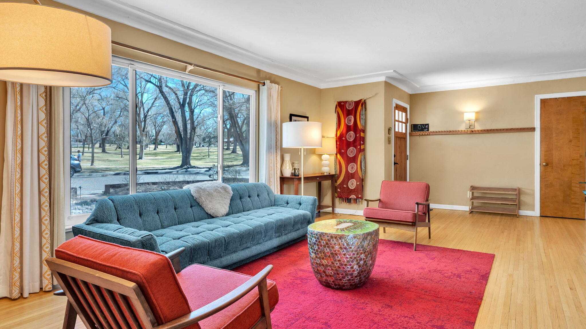 707 Richmond Drive SE