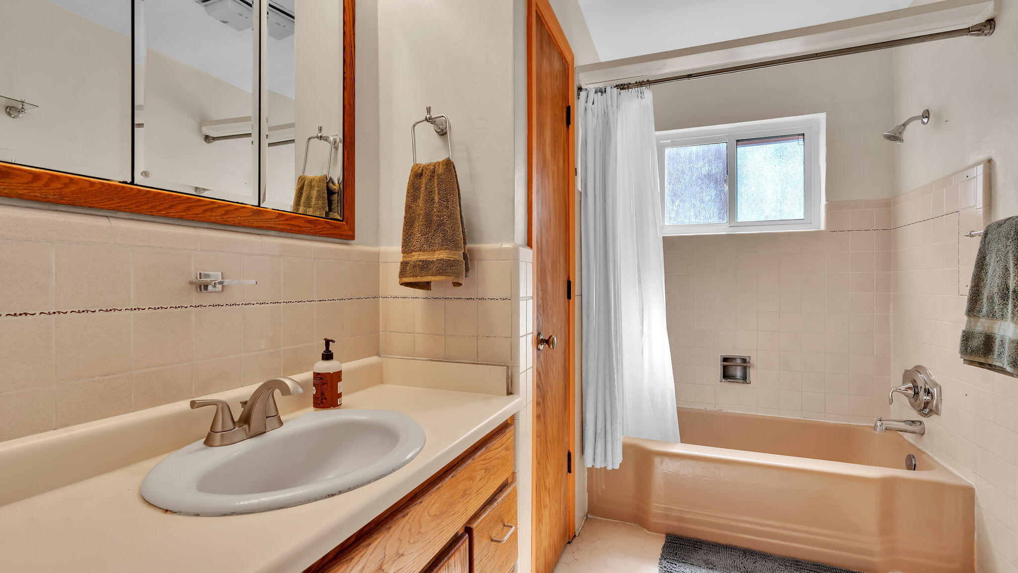 707 Richmond Drive SE