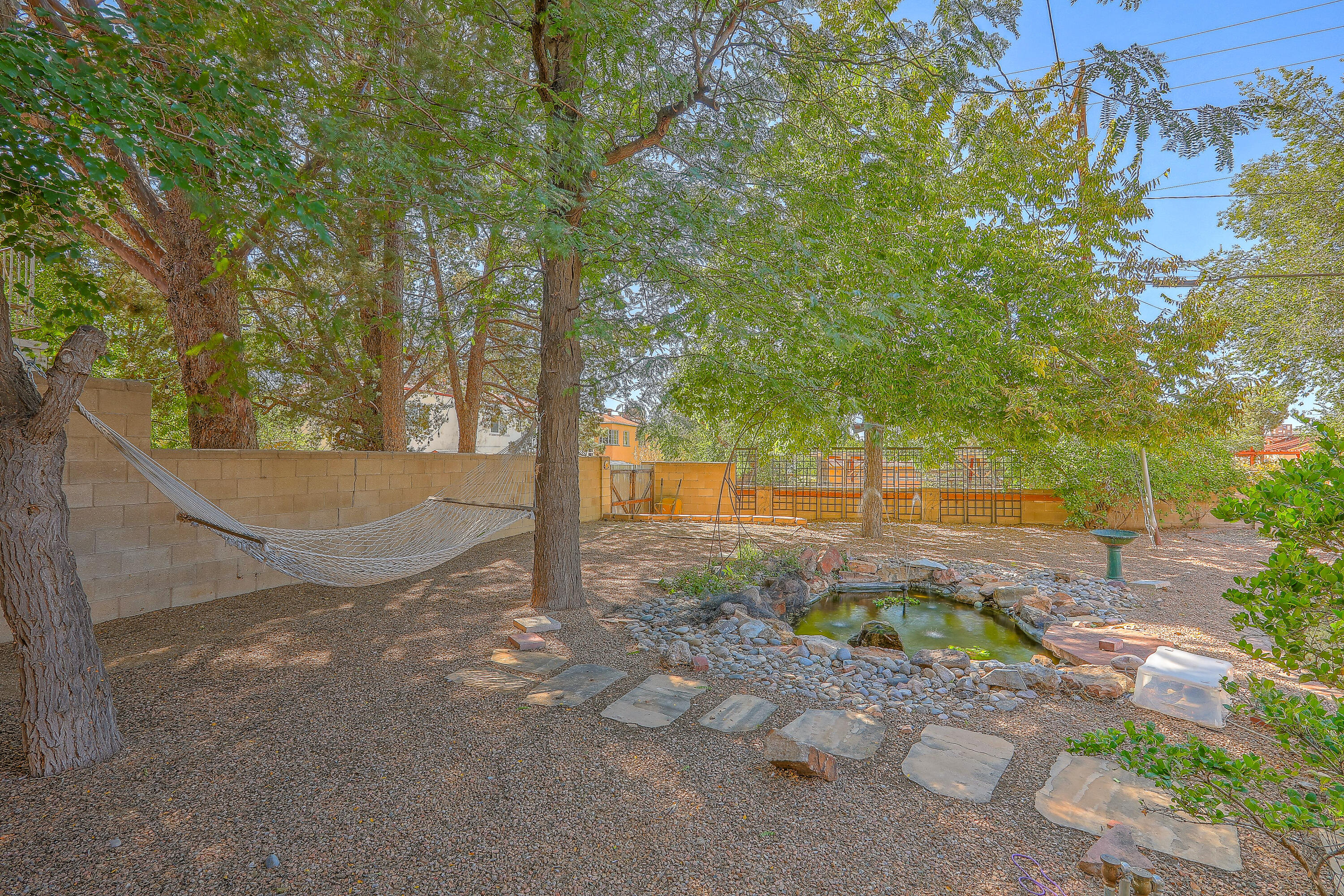 707 Richmond Drive SE